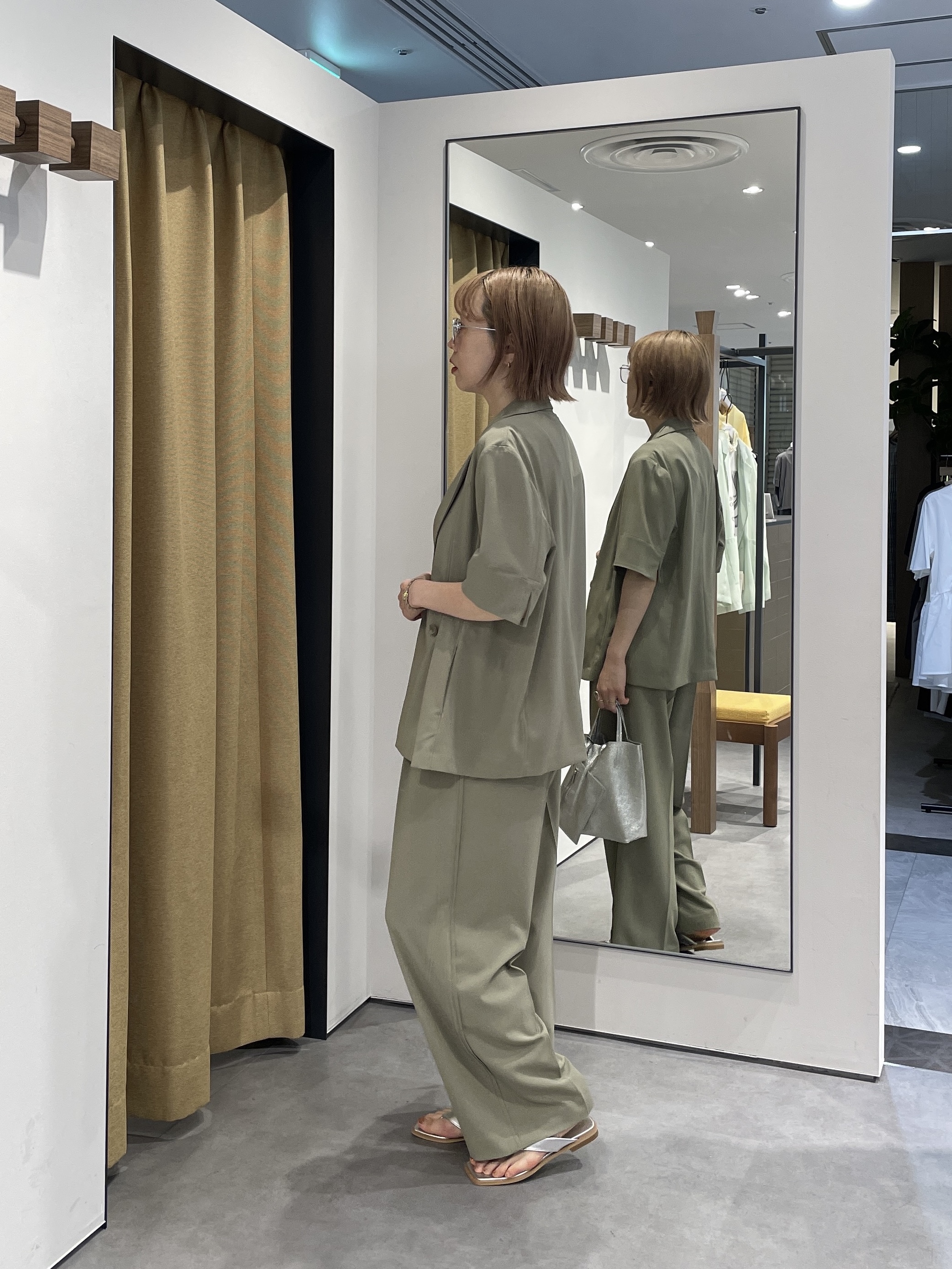 mikuさんの「INDIVI｜Comfy SET UP｜ハーフスリーブジャケット【セットアップ対応／通勤／接触冷感／UVカット】」を使ったコーディネート