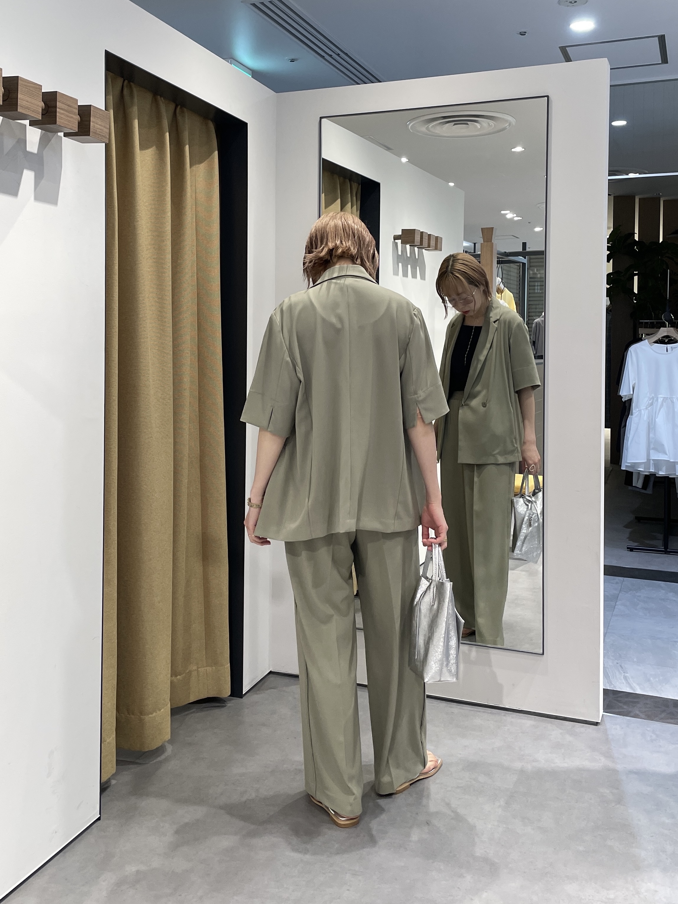 mikuさんの「INDIVI｜Comfy SET UP｜ハーフスリーブジャケット【セットアップ対応／通勤／接触冷感／UVカット】」を使ったコーディネート