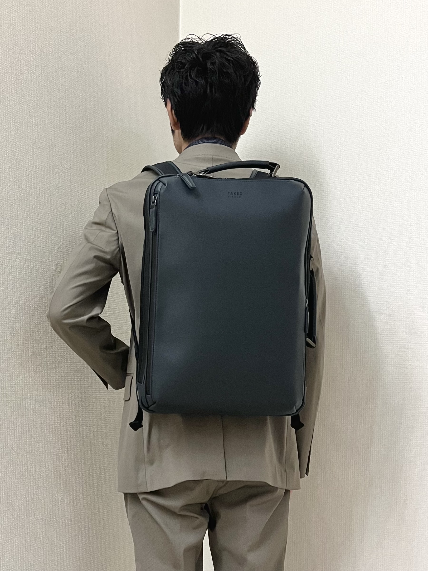URAさんの「TAKEO KIKUCHI｜【360&deg;ストレッチ／軽量】None Of Stress ライト ジャケット（セットアップ対応）」を使ったコーディネート
