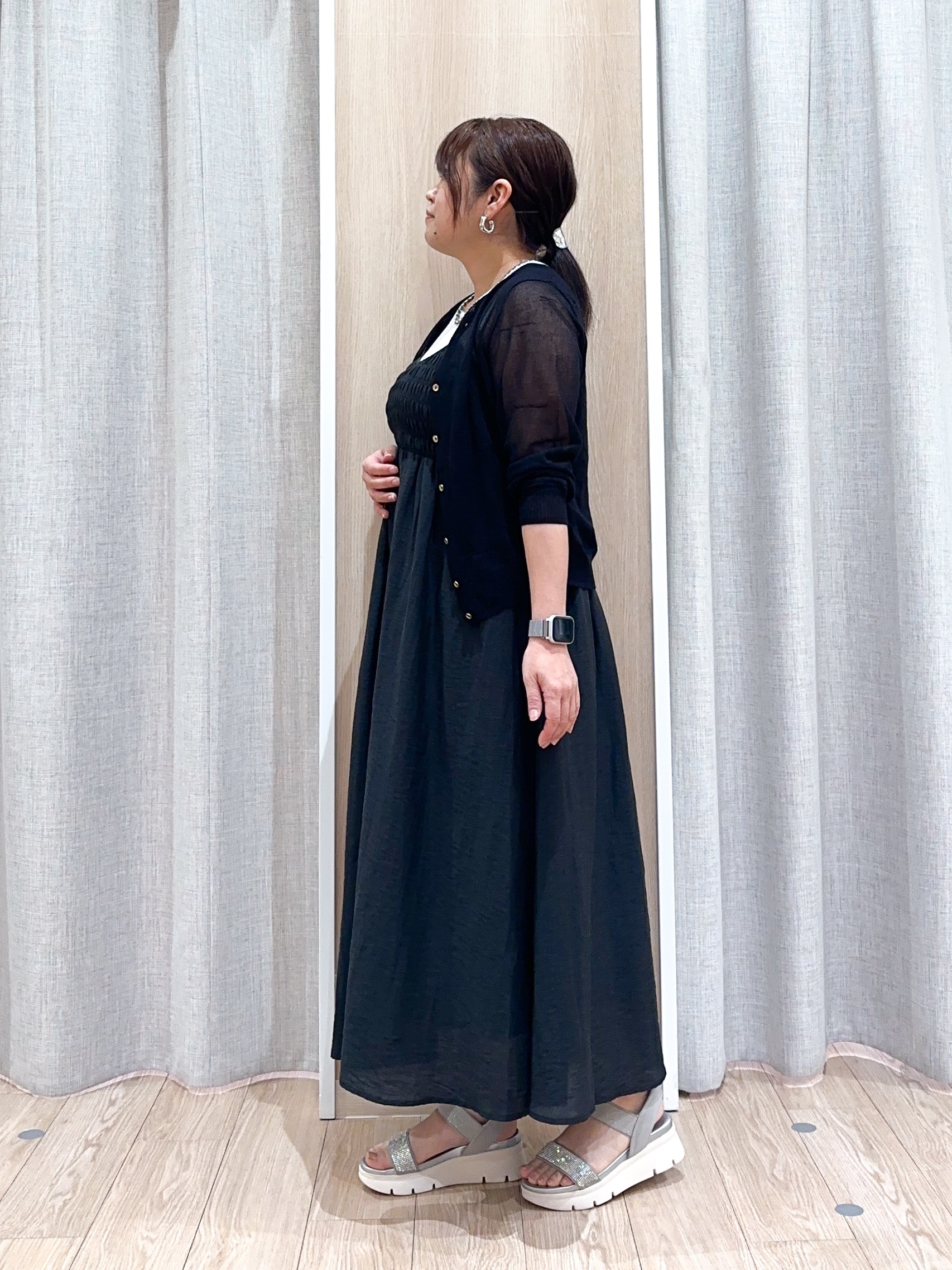 naoさんの「grove｜高評価！【洗える/名品】大人の透け感、シアーカーディガン」を使ったコーディネート