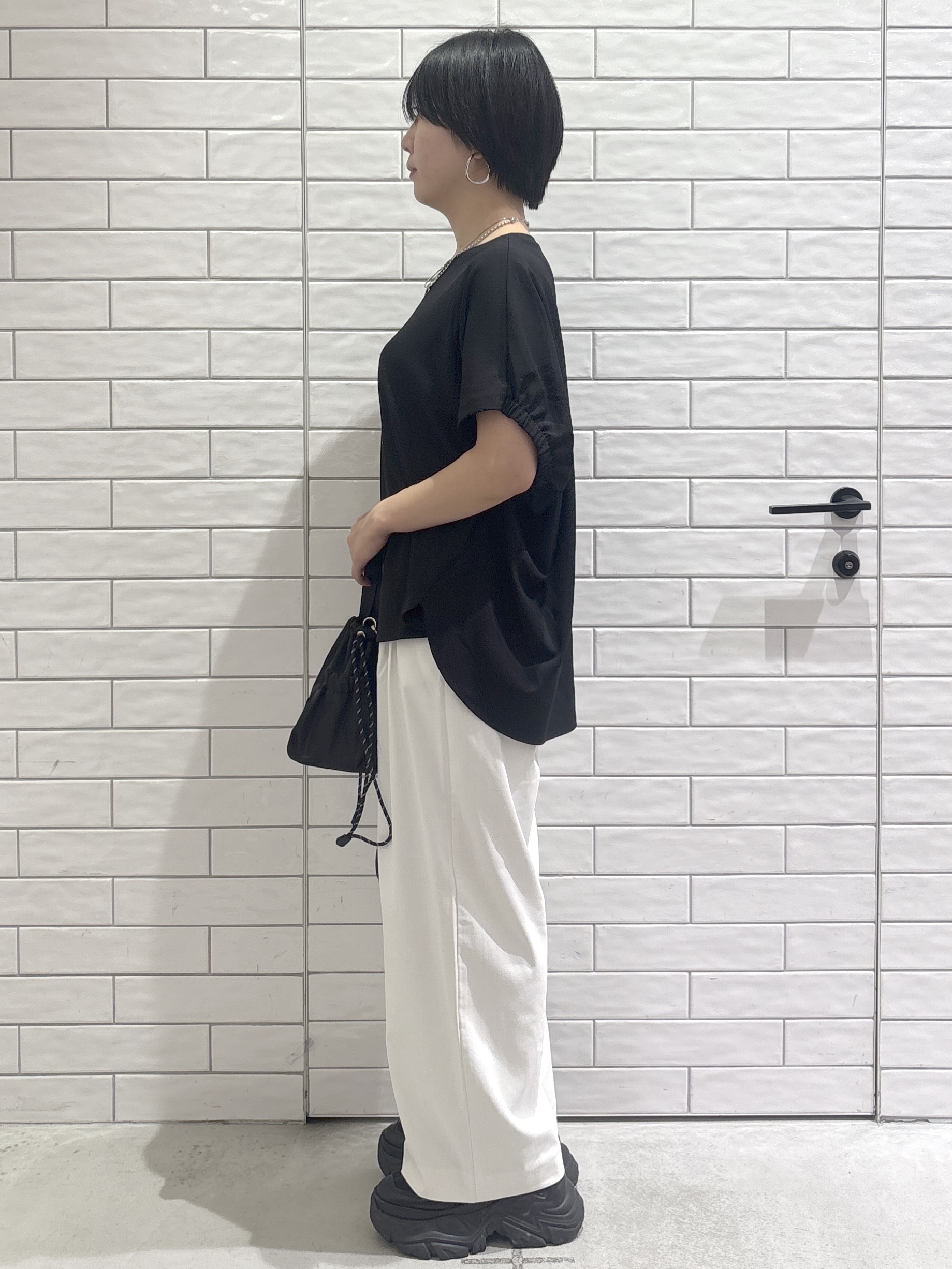 ayumiさんの「OPAQUE.CLIP｜【UV／吸水速乾】リラクシードルマントップス／セットアップ対応可《洗濯機OK》」を使ったコーディネート