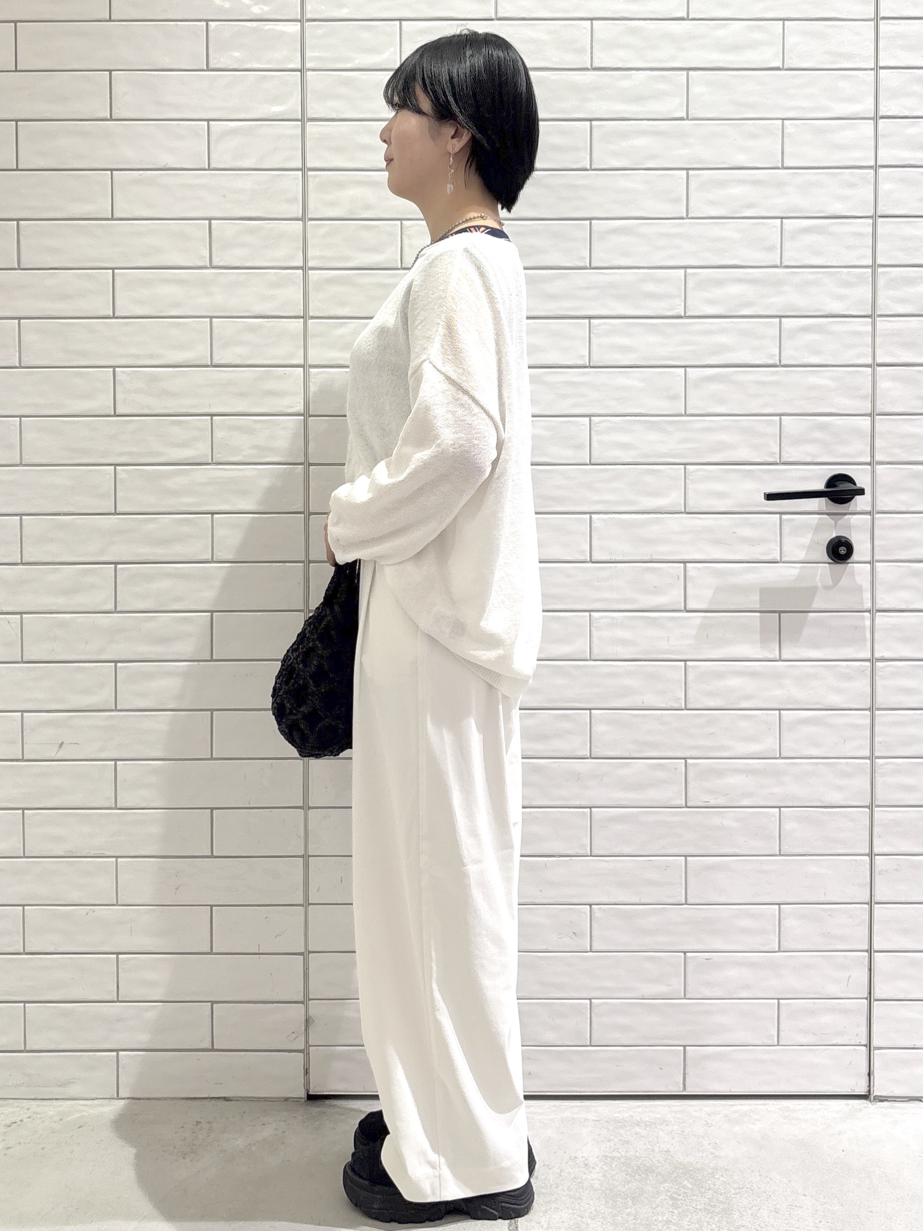 ayumiさんの「OPAQUE.CLIP｜麻混リラクシーニット【洗濯機OK】」を使ったコーディネート