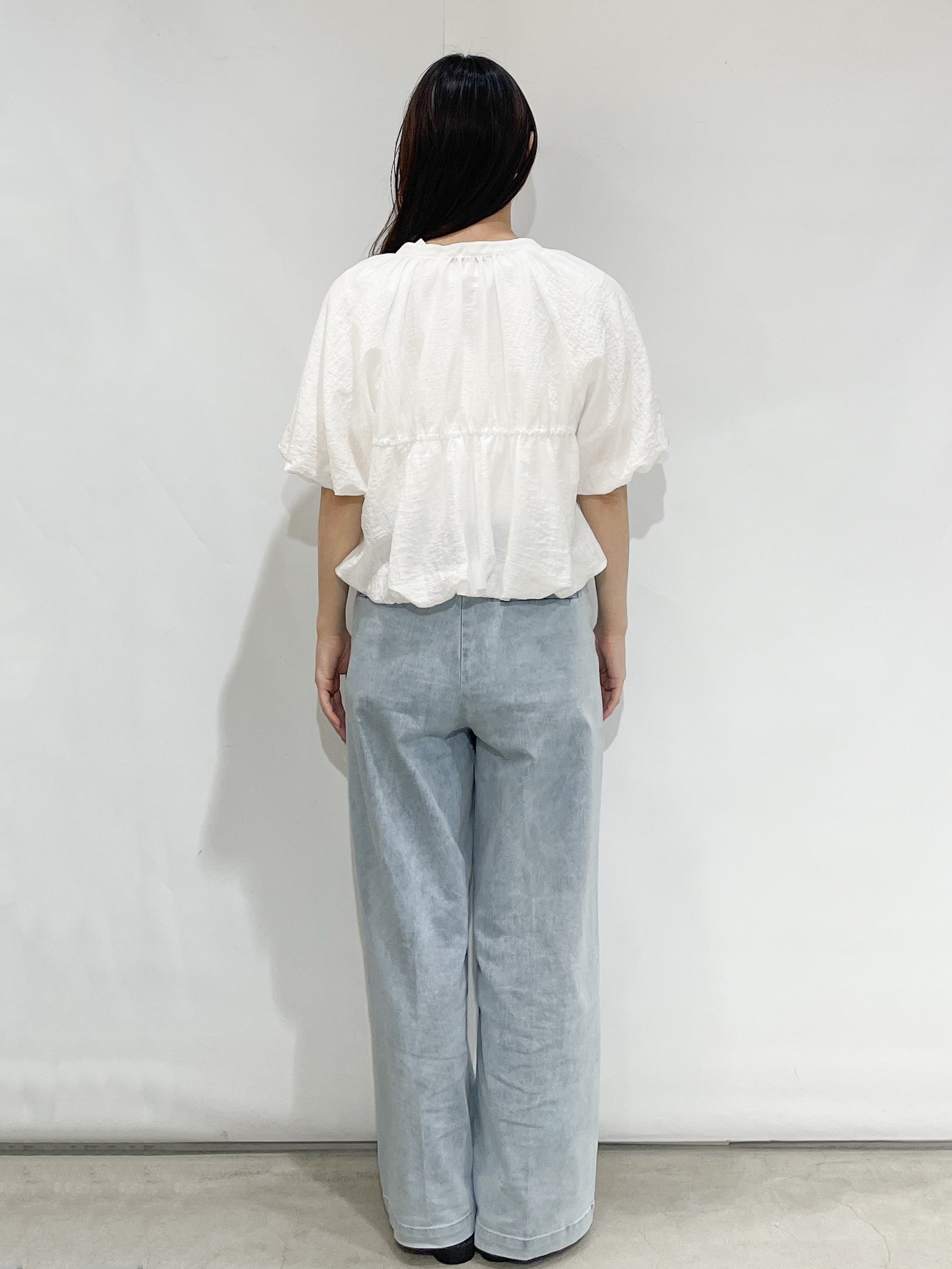 sayaさんの「OPAQUE.CLIP｜ロゴプリント刺繍アソートTシャツ【洗濯機OK】」を使ったコーディネート