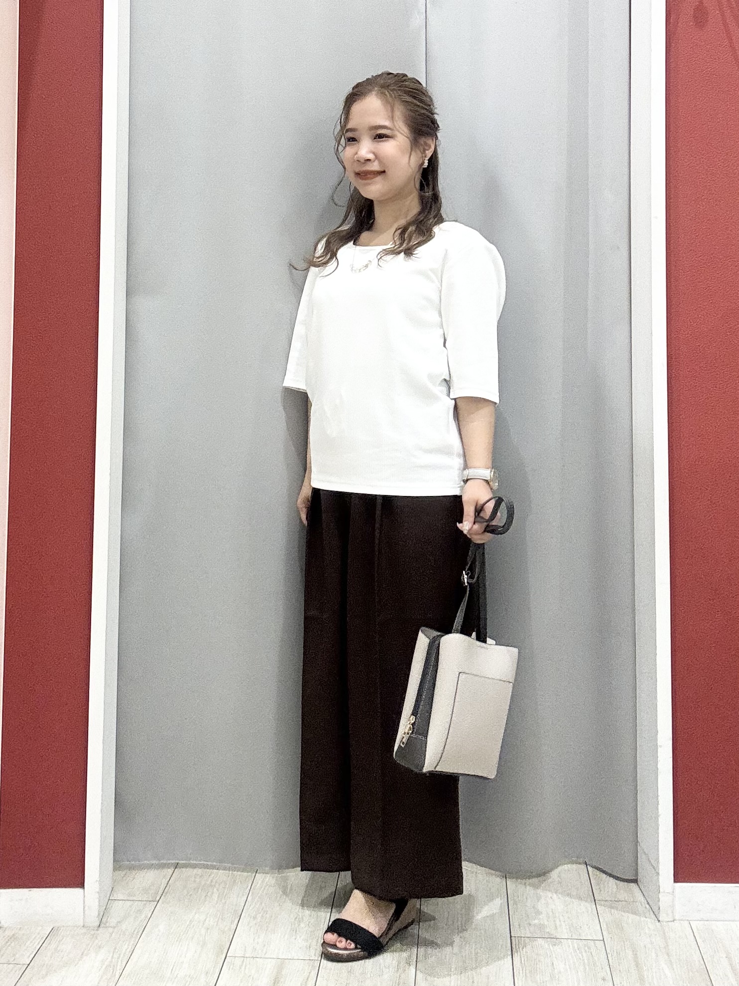 shioさんの「SHOO･LA･RUE｜【ネックアソート/洗濯機可】テレコ5分袖トップス」を使ったコーディネート