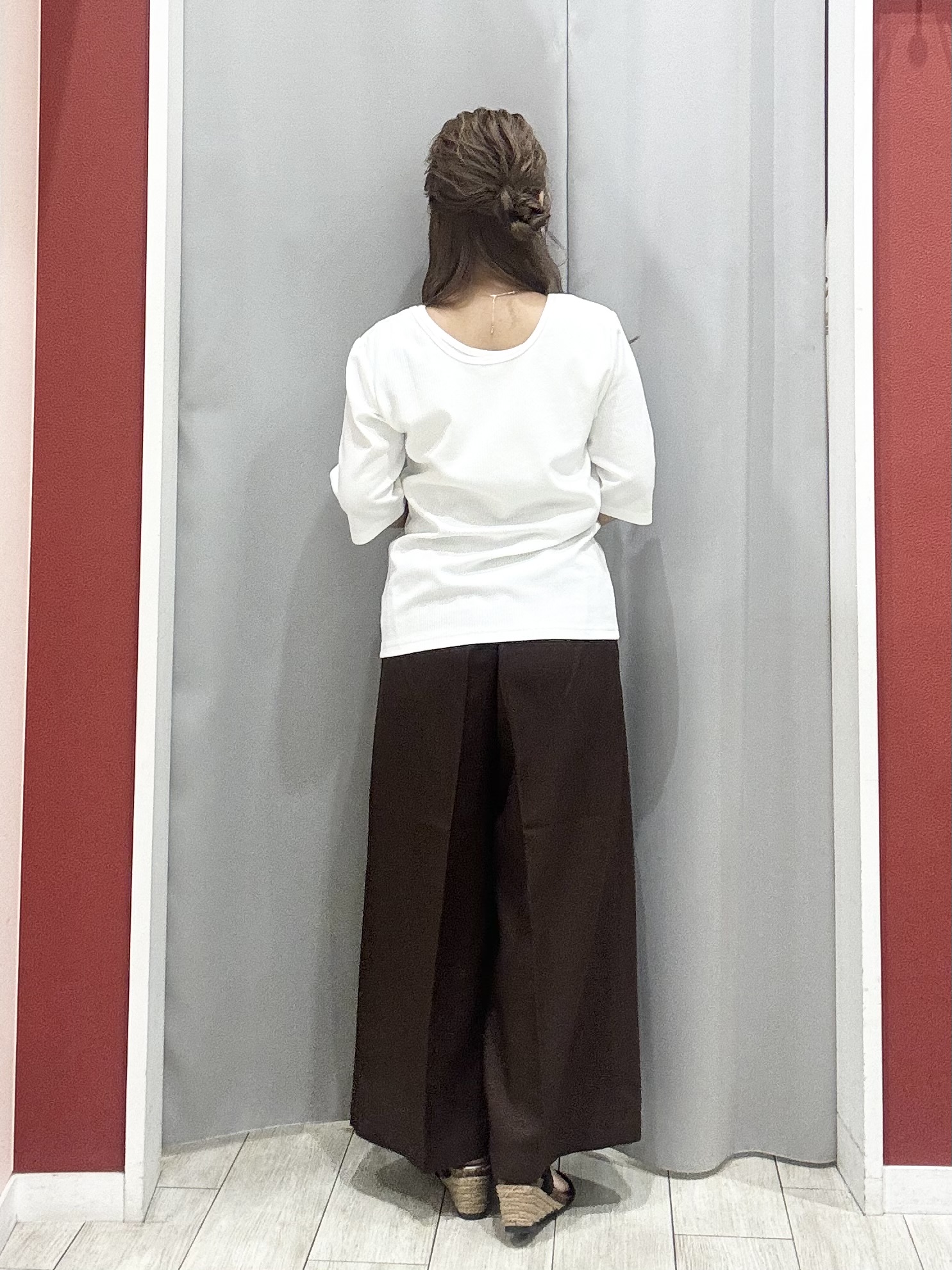 shioさんの「SHOO･LA･RUE｜【ネックアソート/洗濯機可】テレコ5分袖トップス」を使ったコーディネート