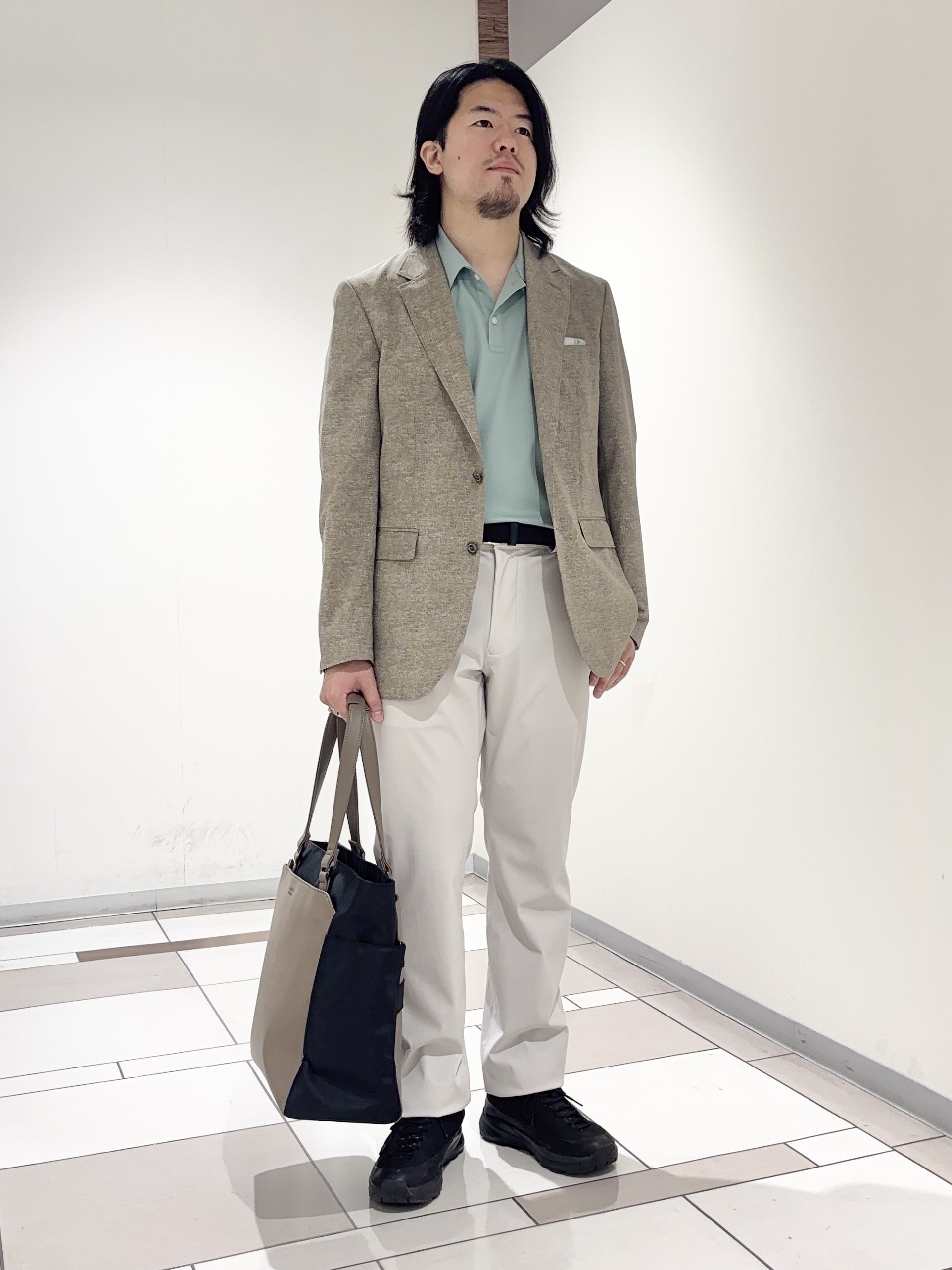 及川さんの「TAKEO KIKUCHI｜【抗菌防臭】COOL DOTS（R）ドビープリント ジャケット」を使ったコーディネート