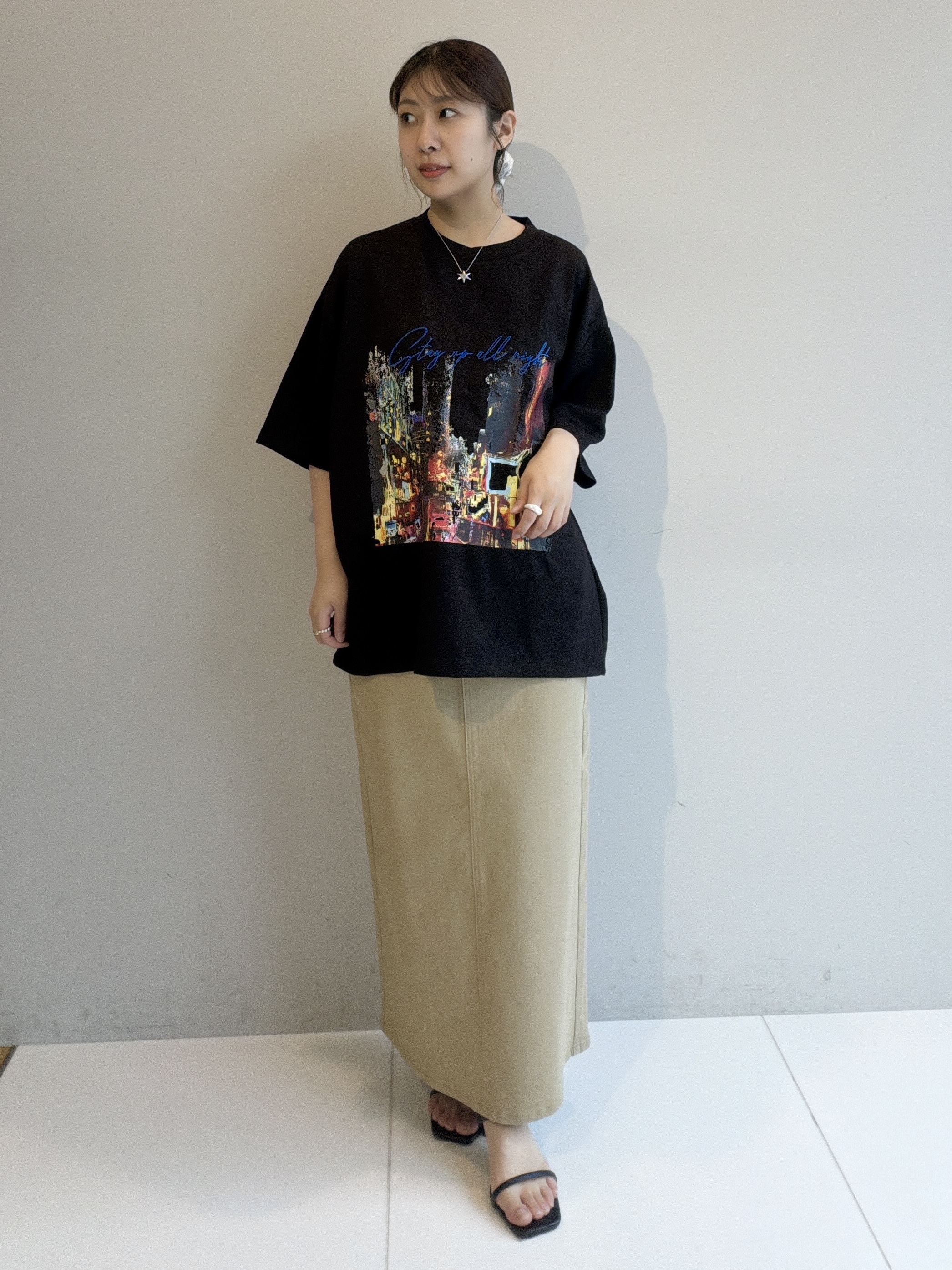 abeさんの「tk.TAKEO KIKUCHI｜ブラシ刺繍半袖Ｔシャツ」を使ったコーディネート