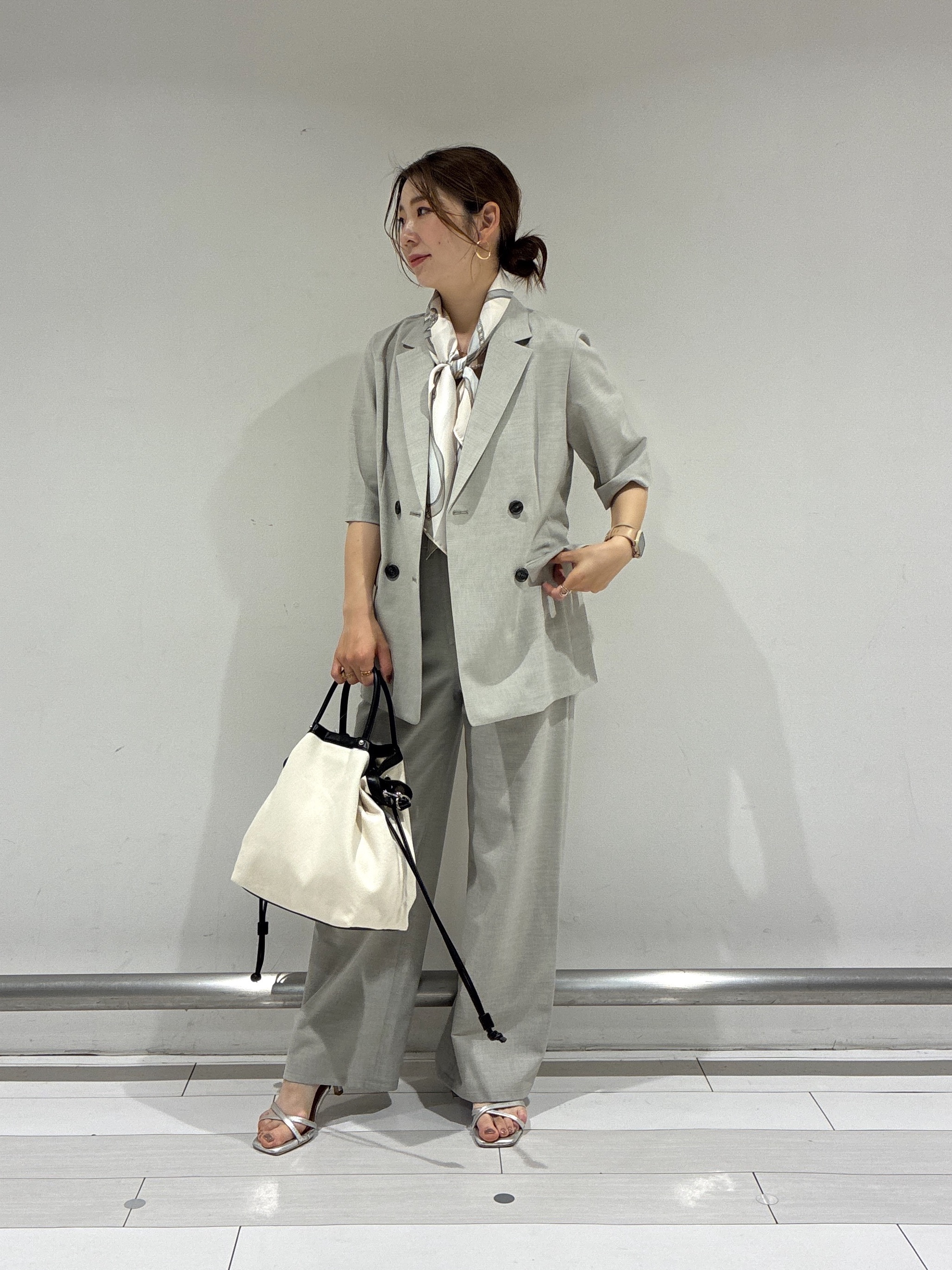 Rinさんの「UNTITLED｜【シワになりにくい/セットアップ可/接触冷感】ハーフスリーブジャケット」を使ったコーディネート