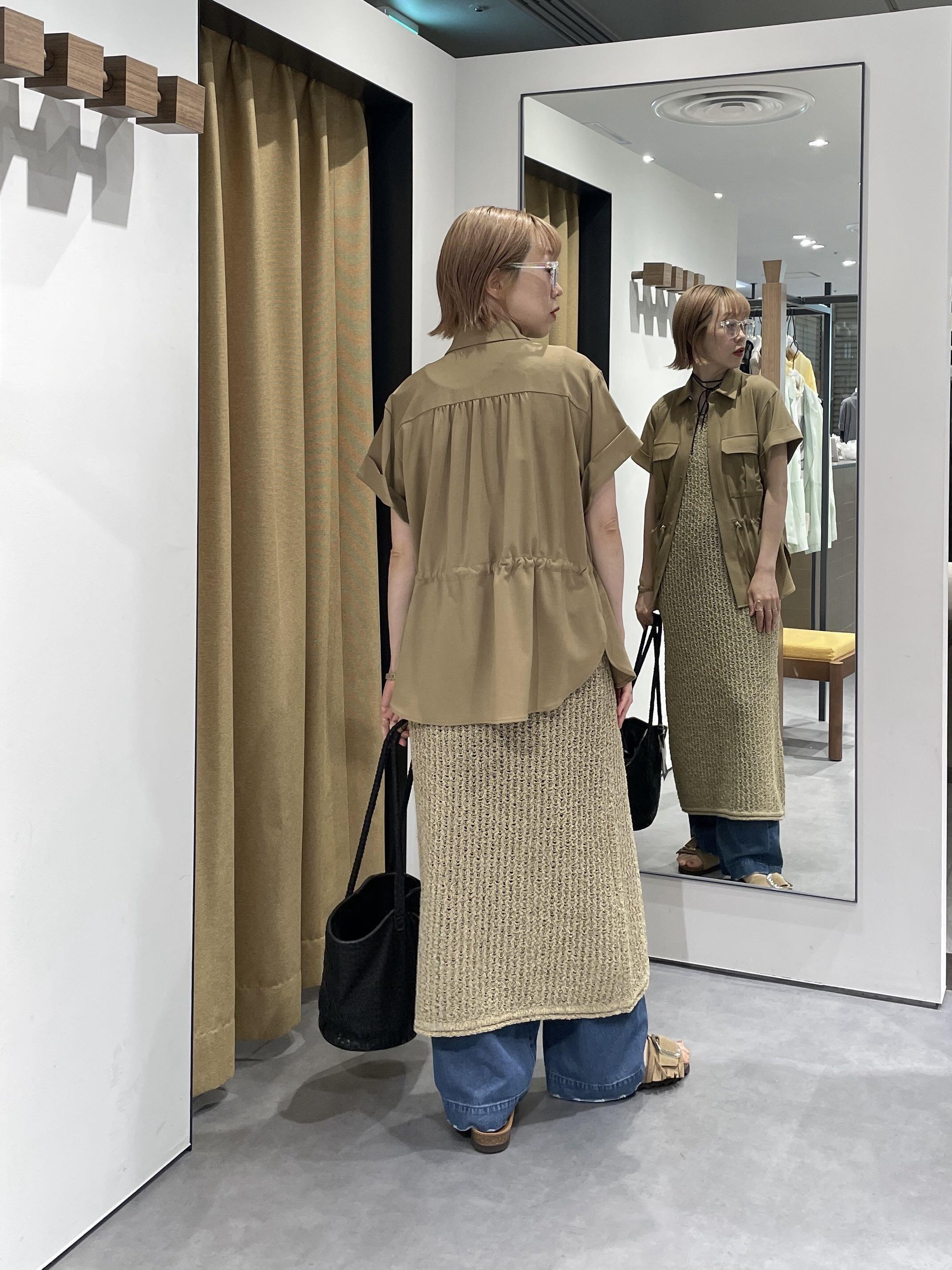 mikuさんの「INDIVI｜Comfy SET UP｜サファリシャツ【セットアップ対応／通勤／カセット服／接触冷感／UVカット】」を使ったコーディネート