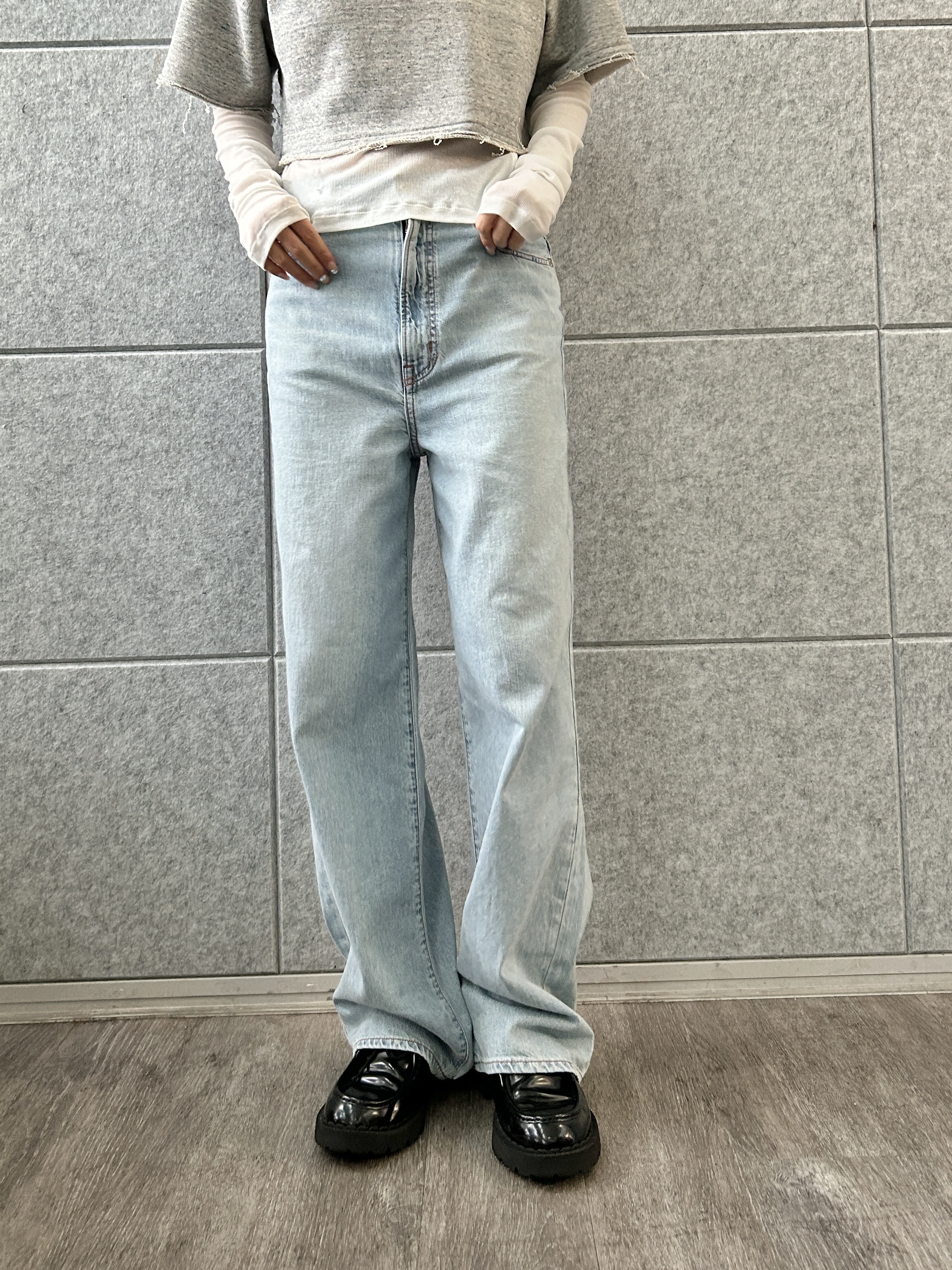 harunaさんの「CODE A｜back open half－sleeve sweat」を使ったコーディネート