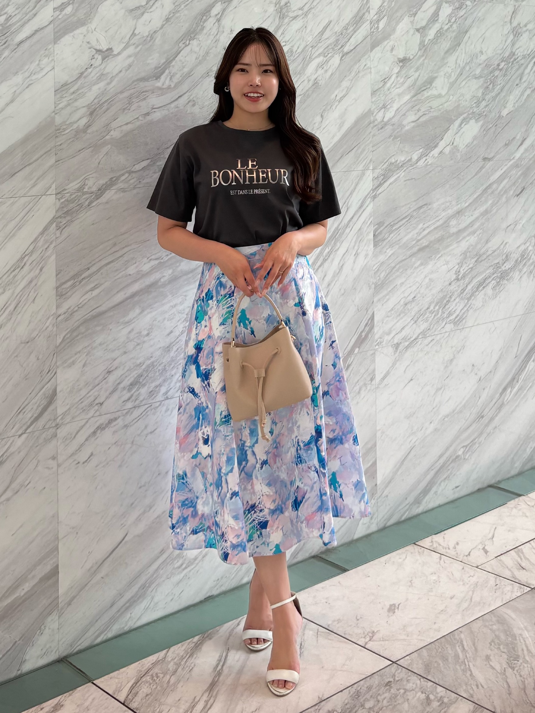 MISAKIさんの「COUP DE CHANCE｜【手洗い可／日本製】半袖ロゴTシャツ」を使ったコーディネート