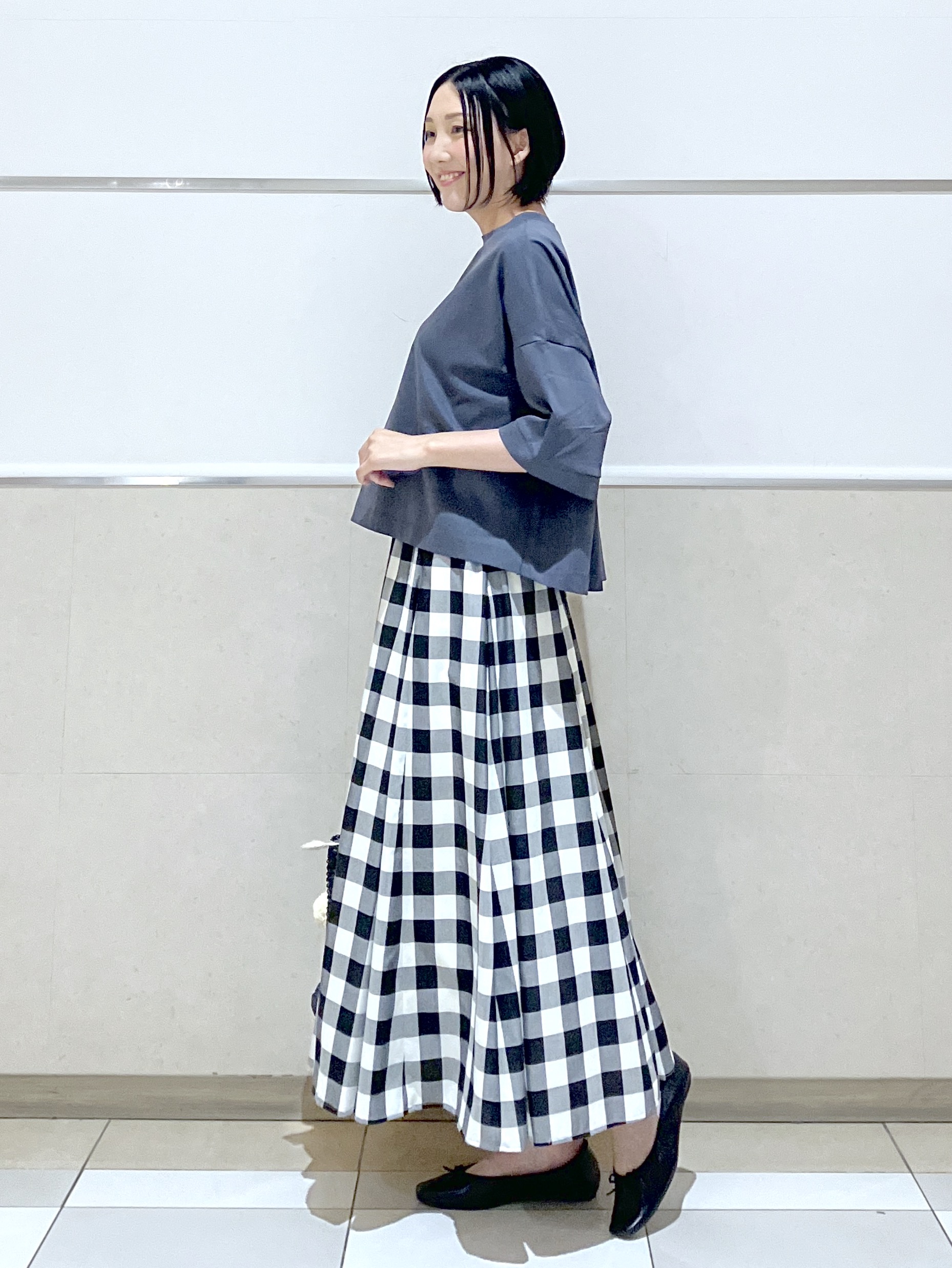 eriko さんの「Dessin｜【体型カバー】美光沢カットソーボクシーシルエット」を使ったコーディネート