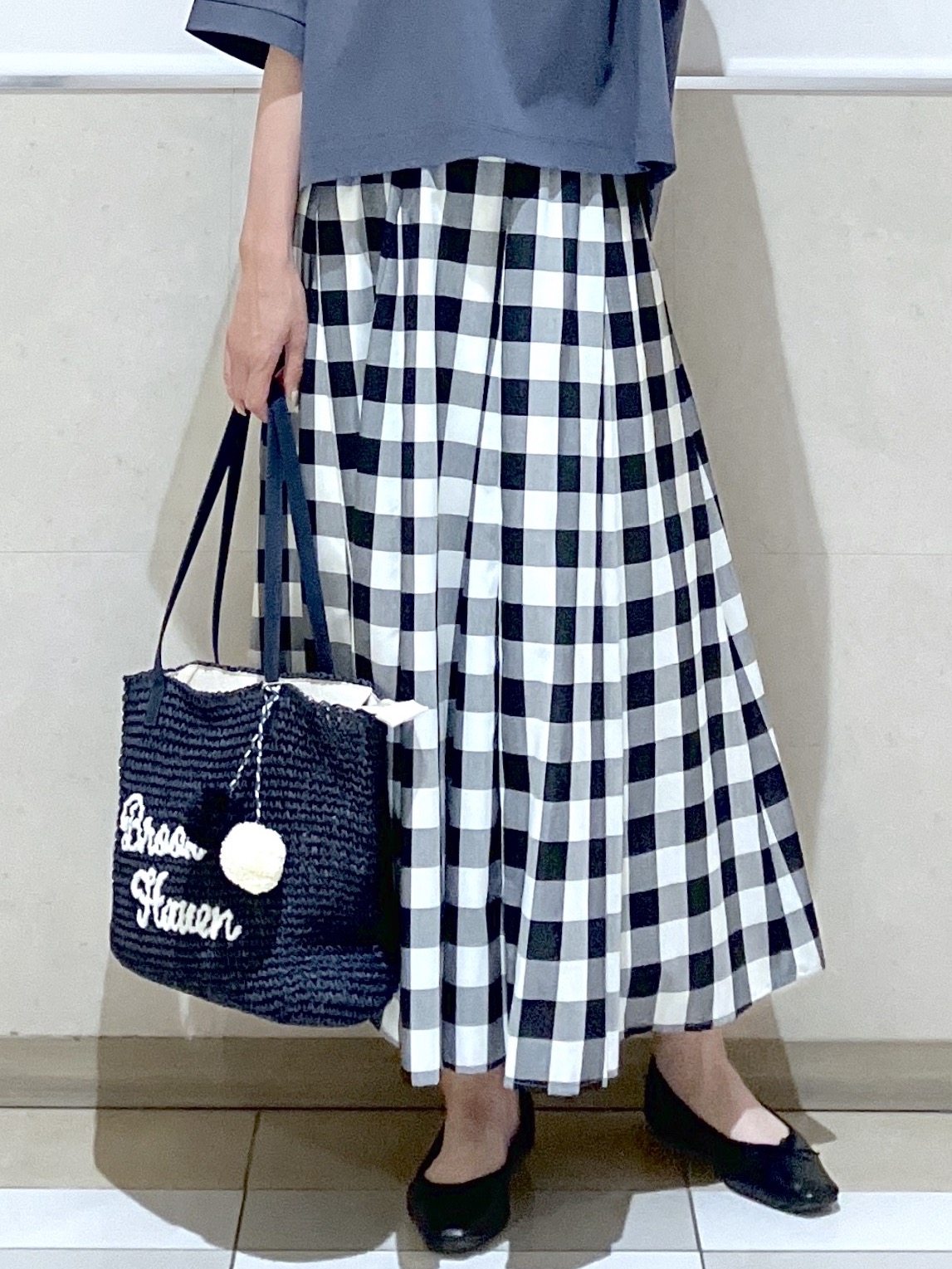eriko さんの「Dessin｜【体型カバー】美光沢カットソーボクシーシルエット」を使ったコーディネート