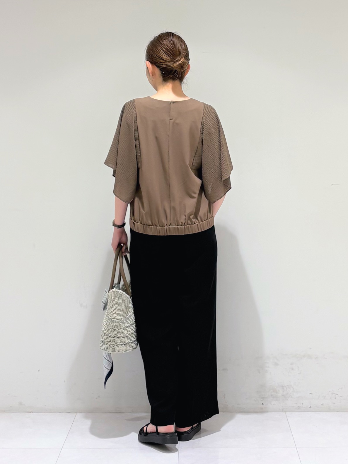 tsuyuさんの「INDIVI｜【2柄展開】柄デザインスカーフ」を使ったコーディネート