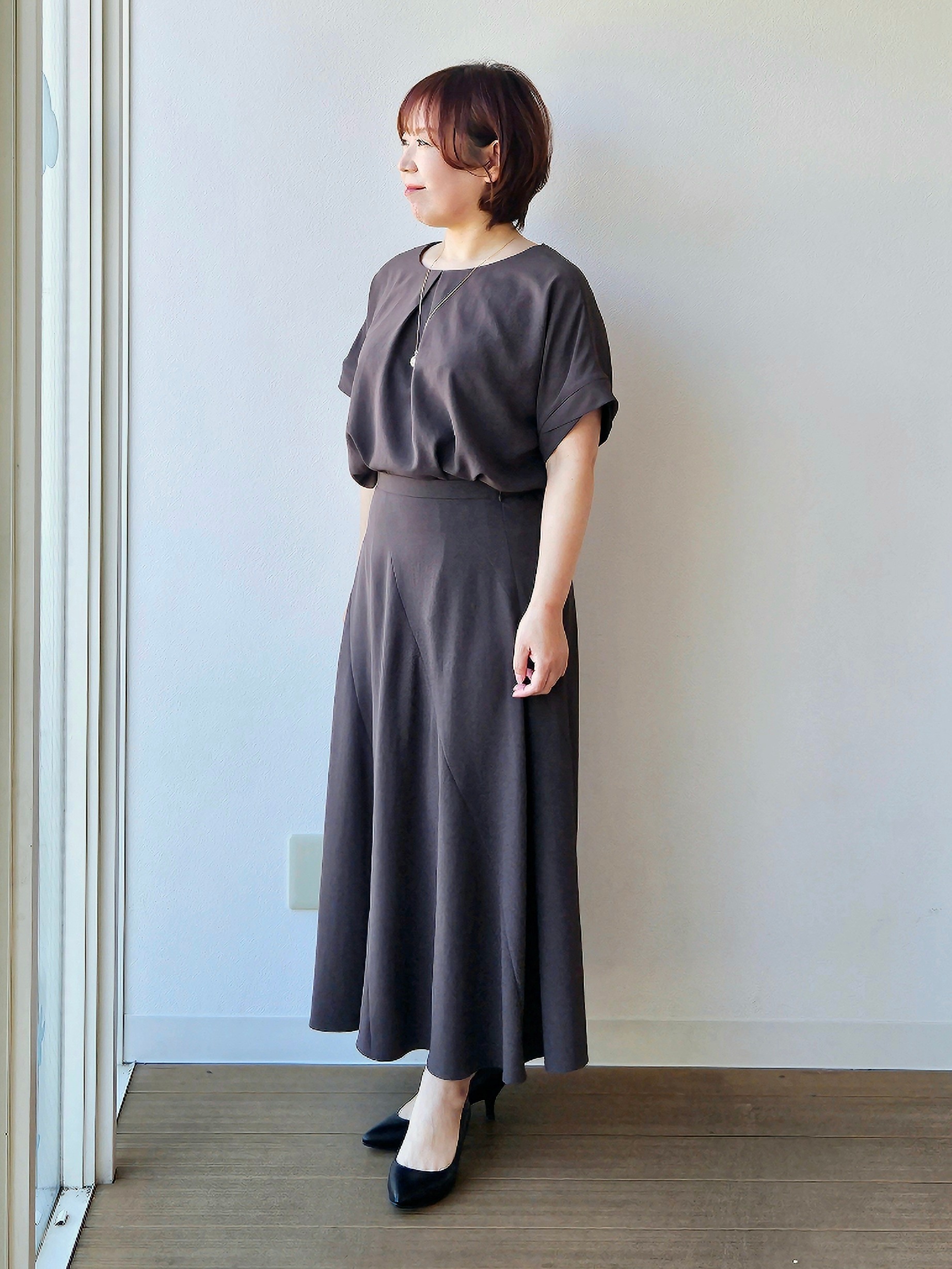 やじまさんの「UNTITLED｜【セットアップ可/UVカット/前後2WAY】リラクシーフレンチスリーブブラウス」を使ったコーディネート