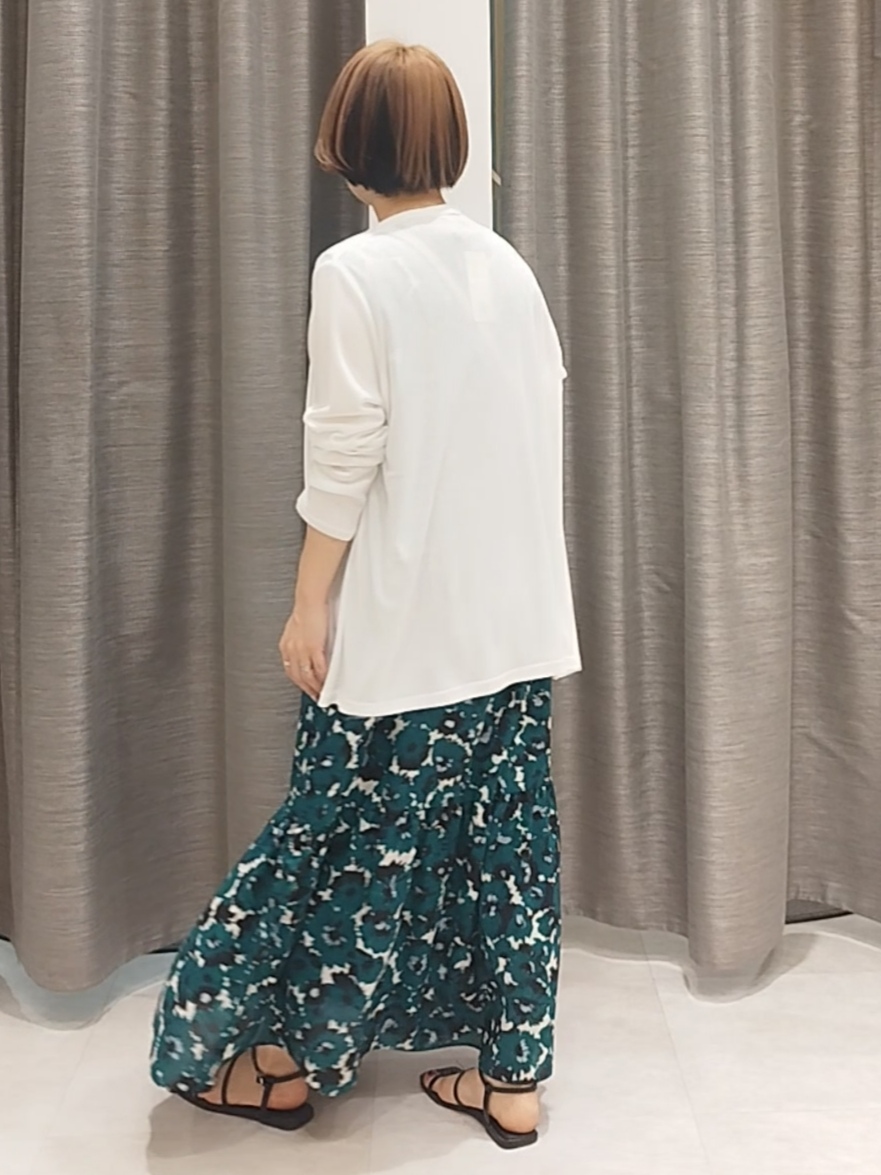 s u g iさんの「UNTITLED｜【接触冷感/UVカット/遮熱機能】フライスジャージカーディガン」を使ったコーディネート