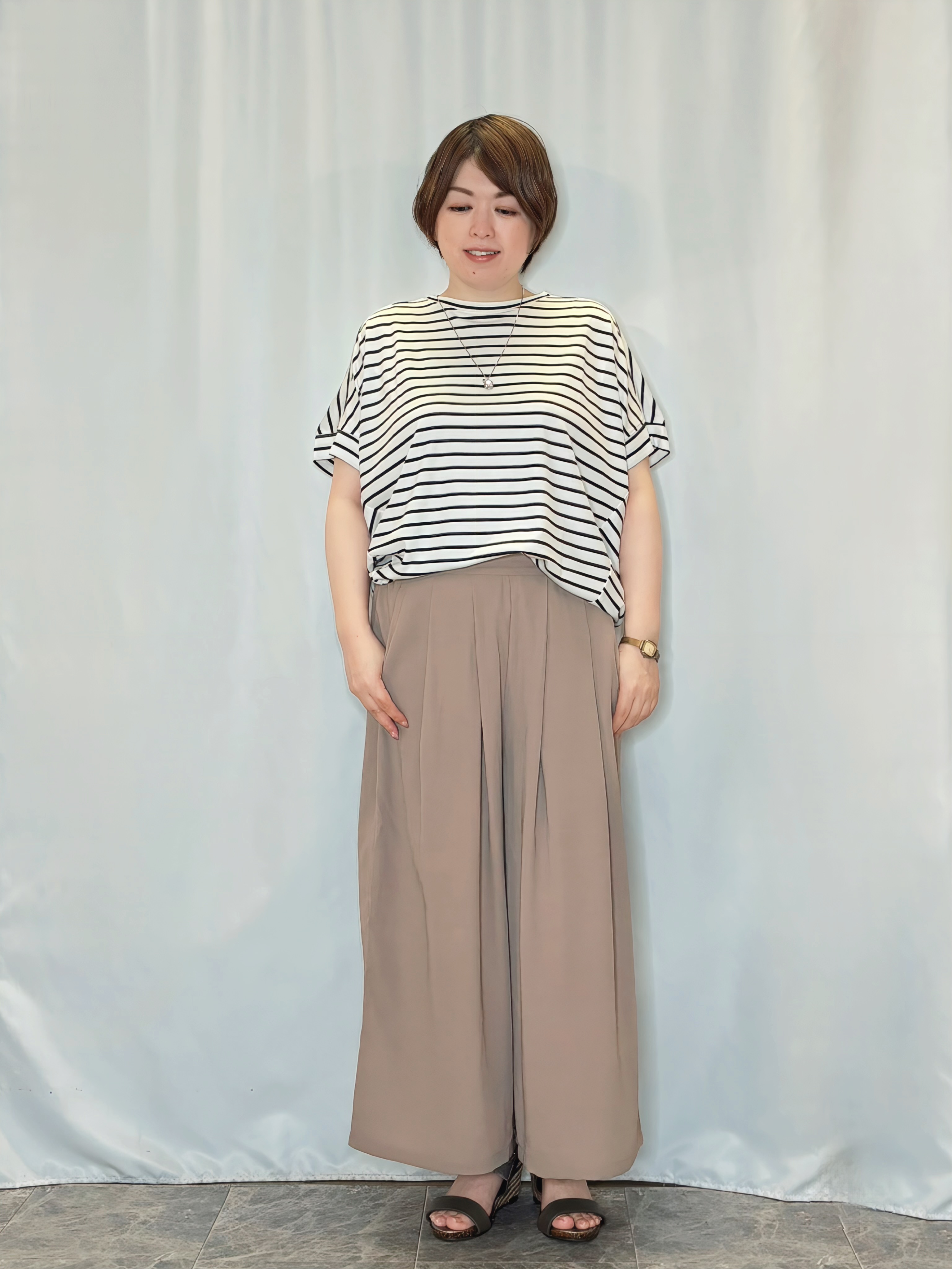 たみさんの「SHOO･LA･RUE｜【洗濯機可/S-LL】オンにもオフにも マルチに使えるボタンレスカーディガン」を使ったコーディネート