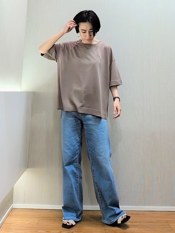 ミズタさんの「UNTITLED｜【アンサンブル可/Tシャツ風/ゆったり】リラックスニットトップス」を使ったコーディネート