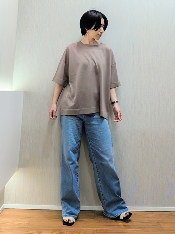 ミズタさんの「UNTITLED｜【アンサンブル可/Tシャツ風/ゆったり】リラックスニットトップス」を使ったコーディネート
