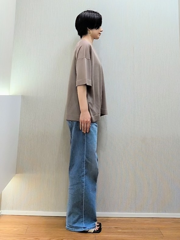 ミズタさんの「UNTITLED｜【アンサンブル可/Tシャツ風/ゆったり】リラックスニットトップス」を使ったコーディネート