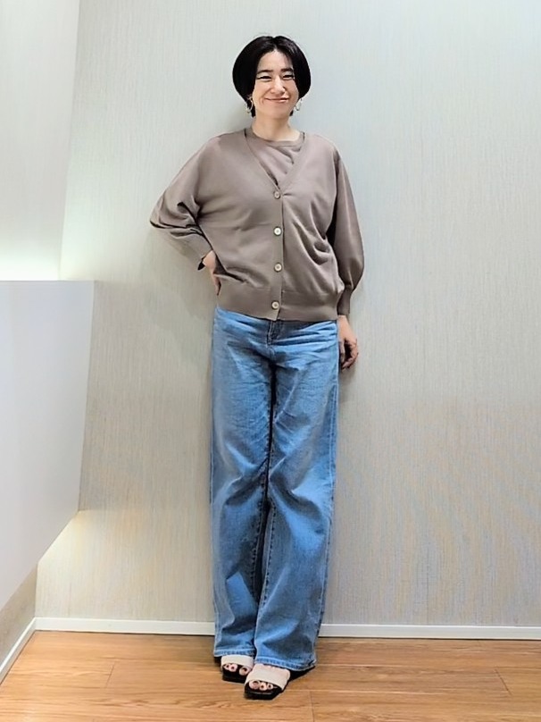 ミズタさんの「UNTITLED｜【アンサンブル可/Tシャツ風/ゆったり】リラックスニットトップス」を使ったコーディネート