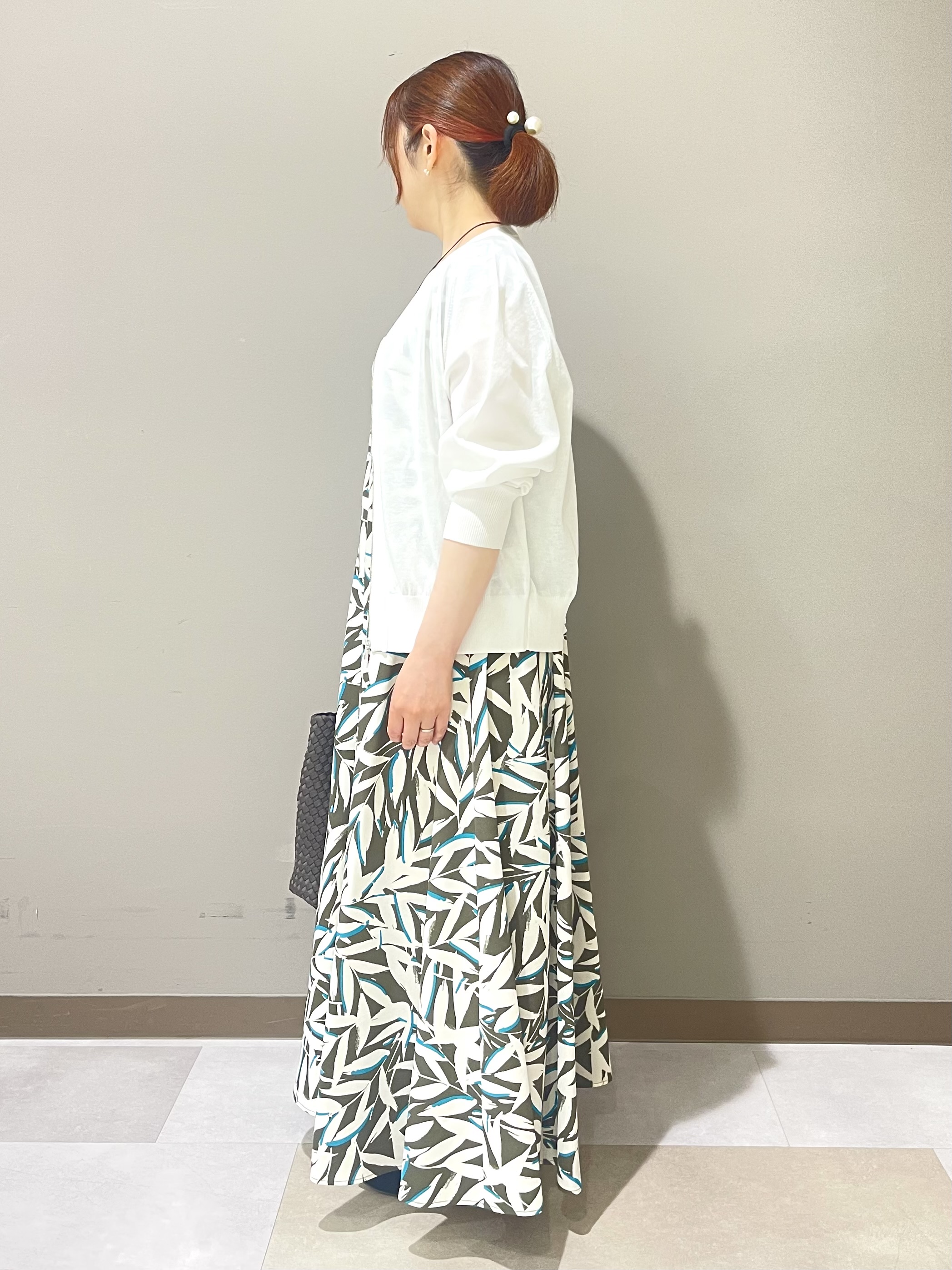 Tomoさんの「UNTITLED｜【リラクシー/着映え】ボタニカルリーフワンピース」を使ったコーディネート