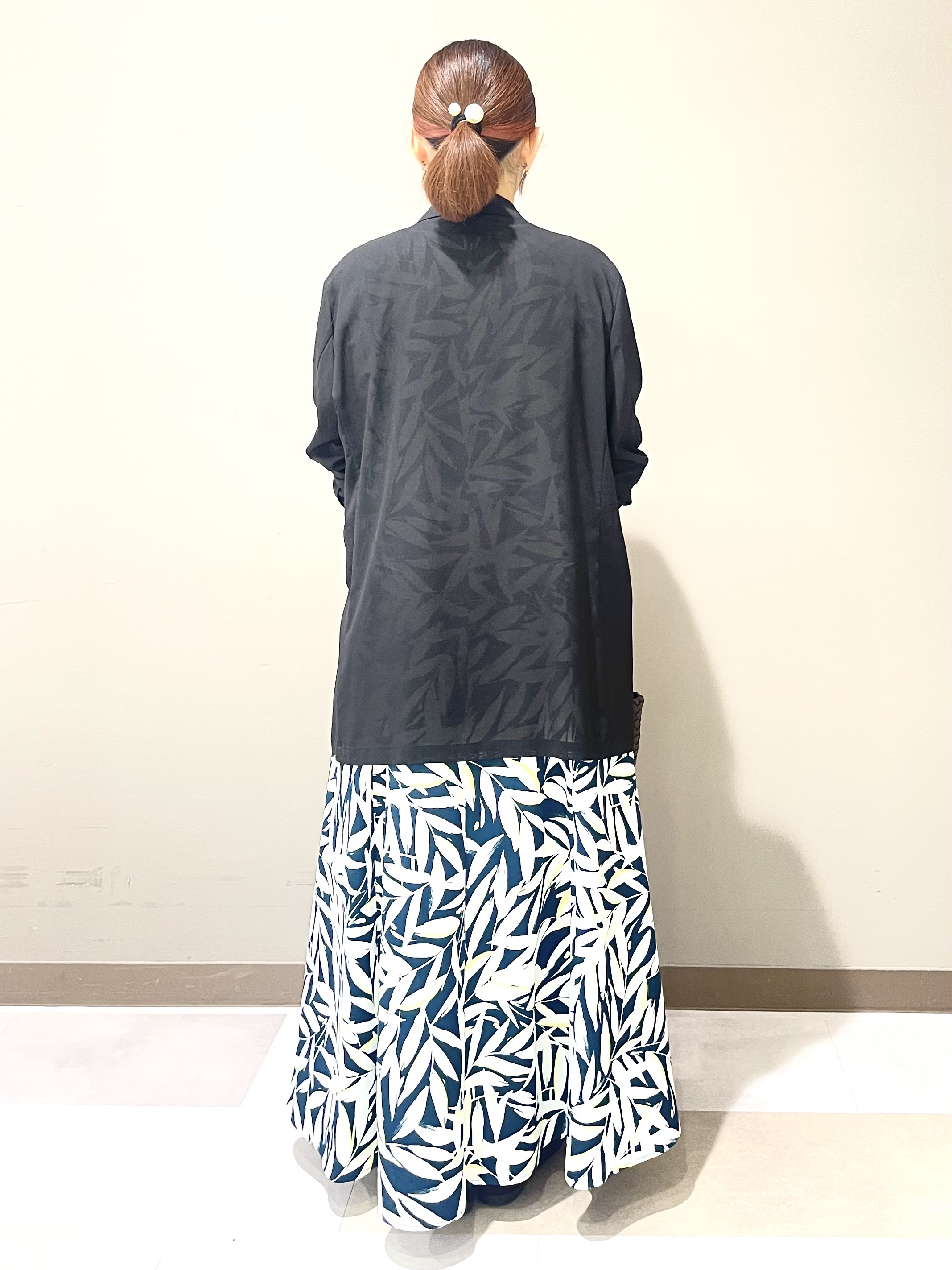Tomoさんの「UNTITLED｜【リラクシー/着映え】ボタニカルリーフワンピース」を使ったコーディネート