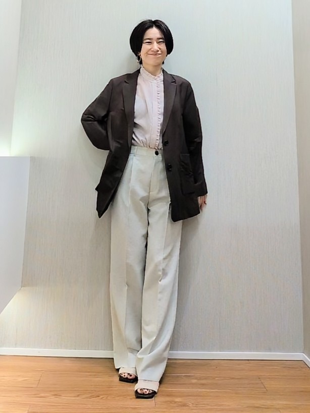 ミズタさんの「UNTITLED｜◆【程よいシアー感/洗える】エアリーバイオジャケット」を使ったコーディネート