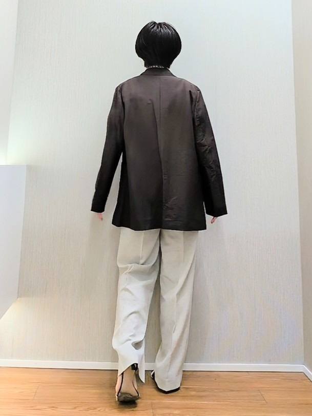 ミズタさんの「UNTITLED｜◆【程よいシアー感/洗える】エアリーバイオジャケット」を使ったコーディネート