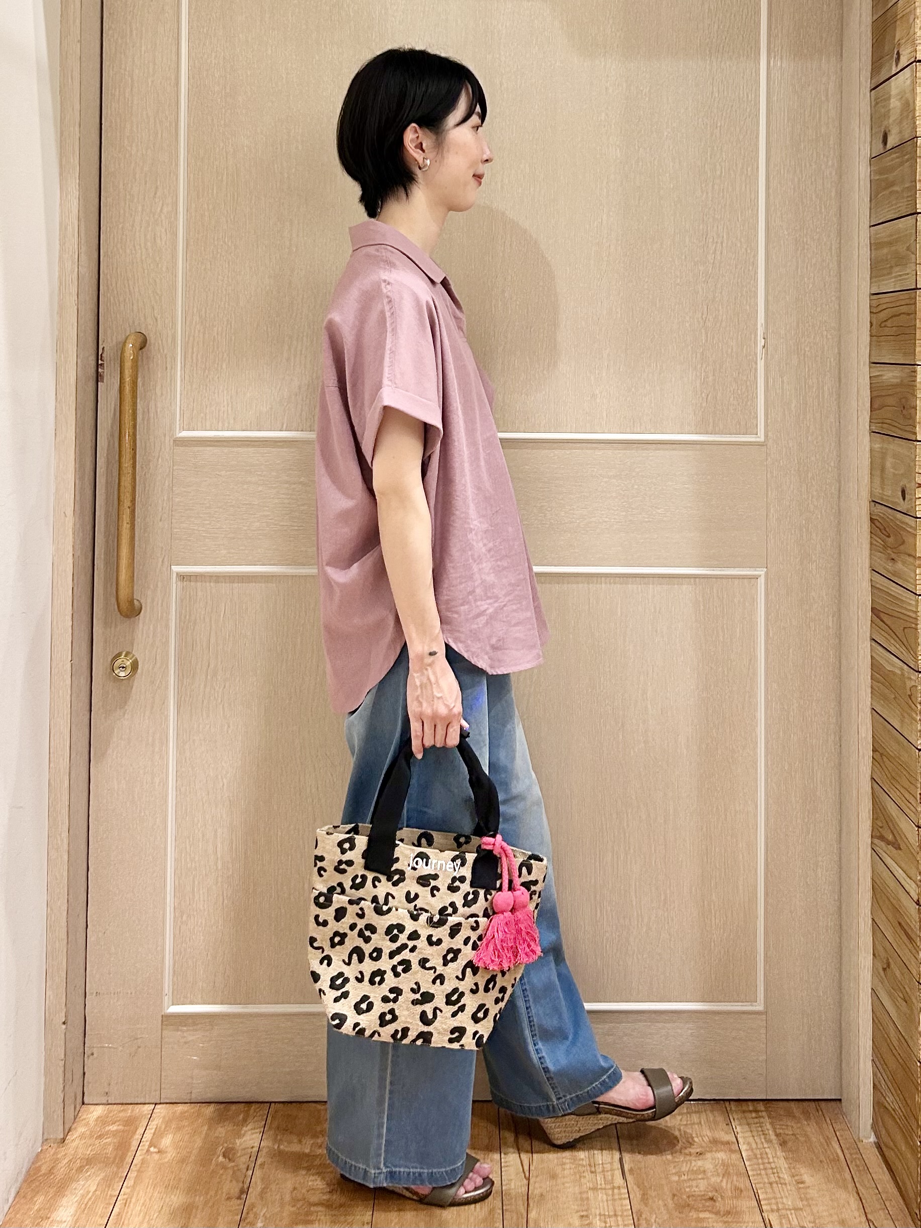 ちぐささんの「SHOO･LA･RUE｜【UV/吸水速乾/抗菌防臭】インせず着られる フレンチリネンスキッパーシャツ」を使ったコーディネート
