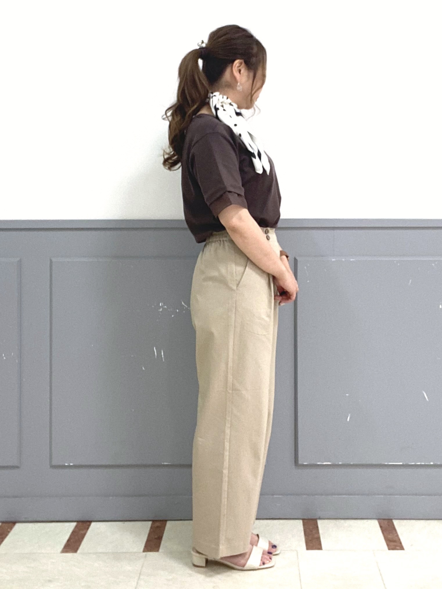 Sachieさんの「grove｜【二の腕カバー/UVカット】袖口シアースクエアネックTシャツ」を使ったコーディネート