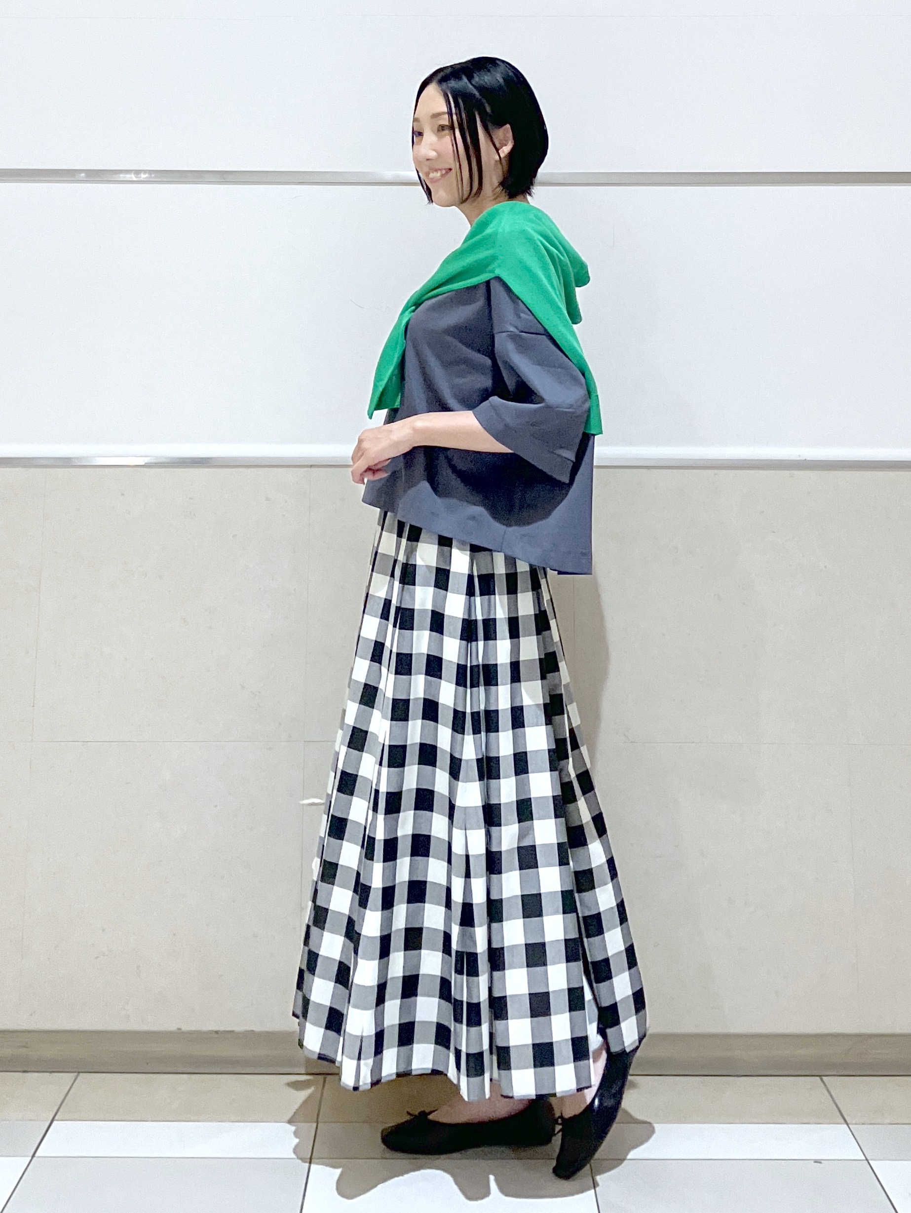 eriko さんの「Dessin｜【体型カバー】美光沢カットソーボクシーシルエット」を使ったコーディネート