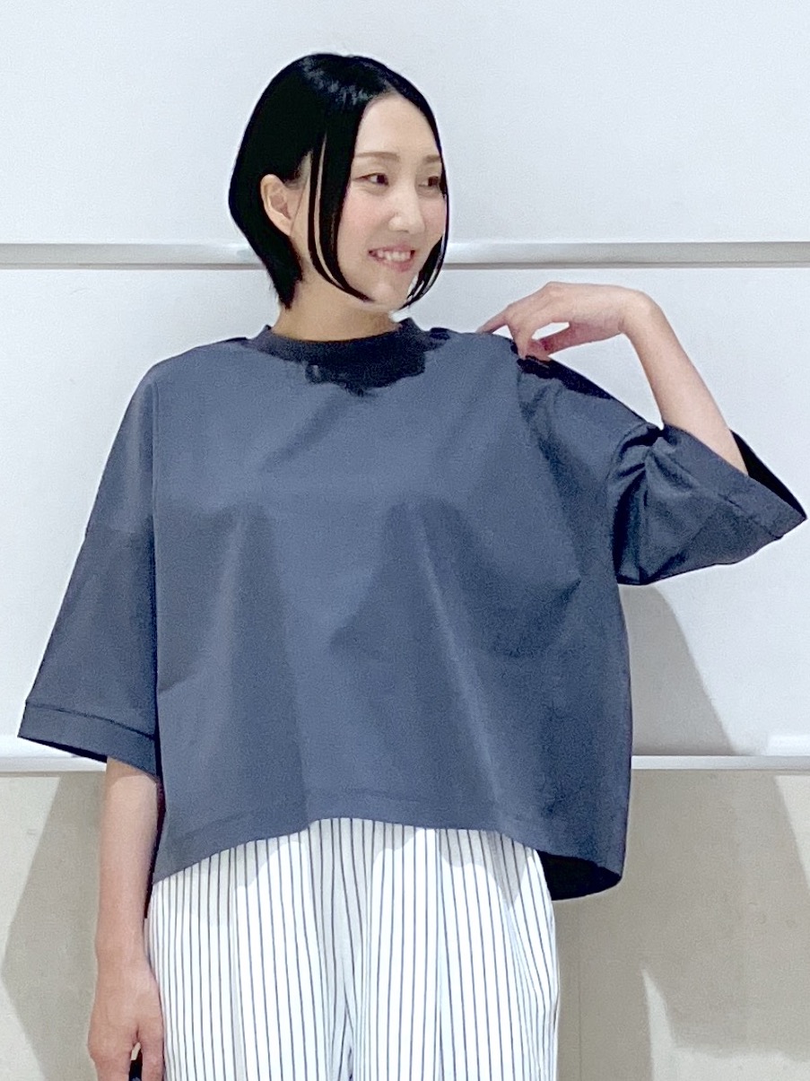 eriko さんの「Dessin｜【体型カバー】美光沢カットソーボクシーシルエット」を使ったコーディネート