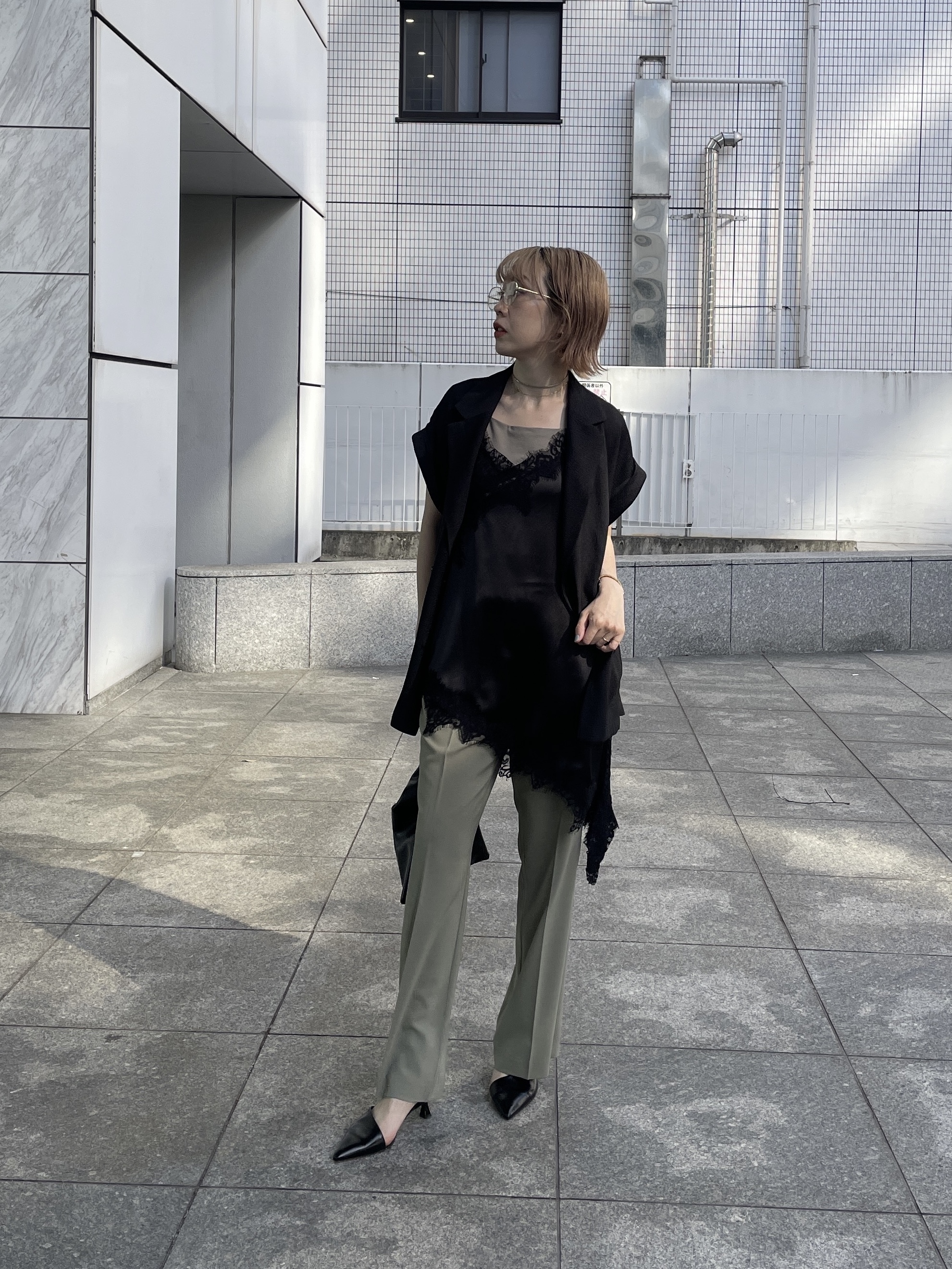 mikuさんの「INDIVI｜ワッシャーシアー半袖ダブルジャケット」を使ったコーディネート