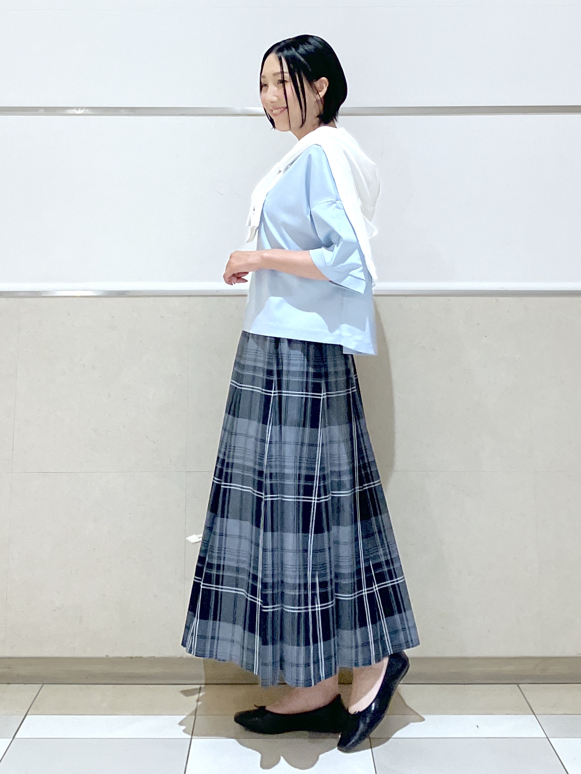 eriko さんの「Dessin｜【体型カバー】美光沢カットソーボクシーシルエット」を使ったコーディネート