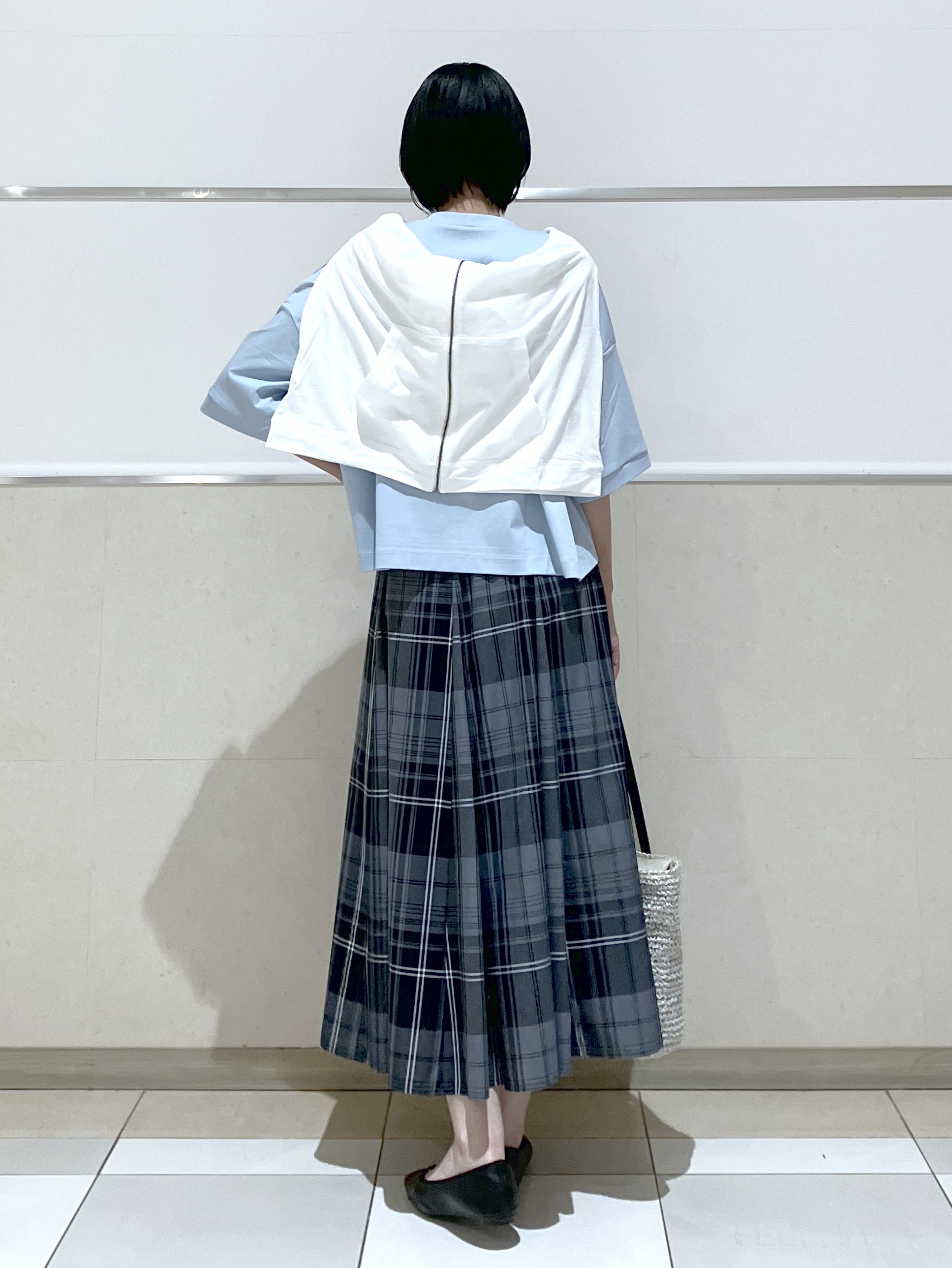 eriko さんの「Dessin｜【体型カバー】美光沢カットソーボクシーシルエット」を使ったコーディネート