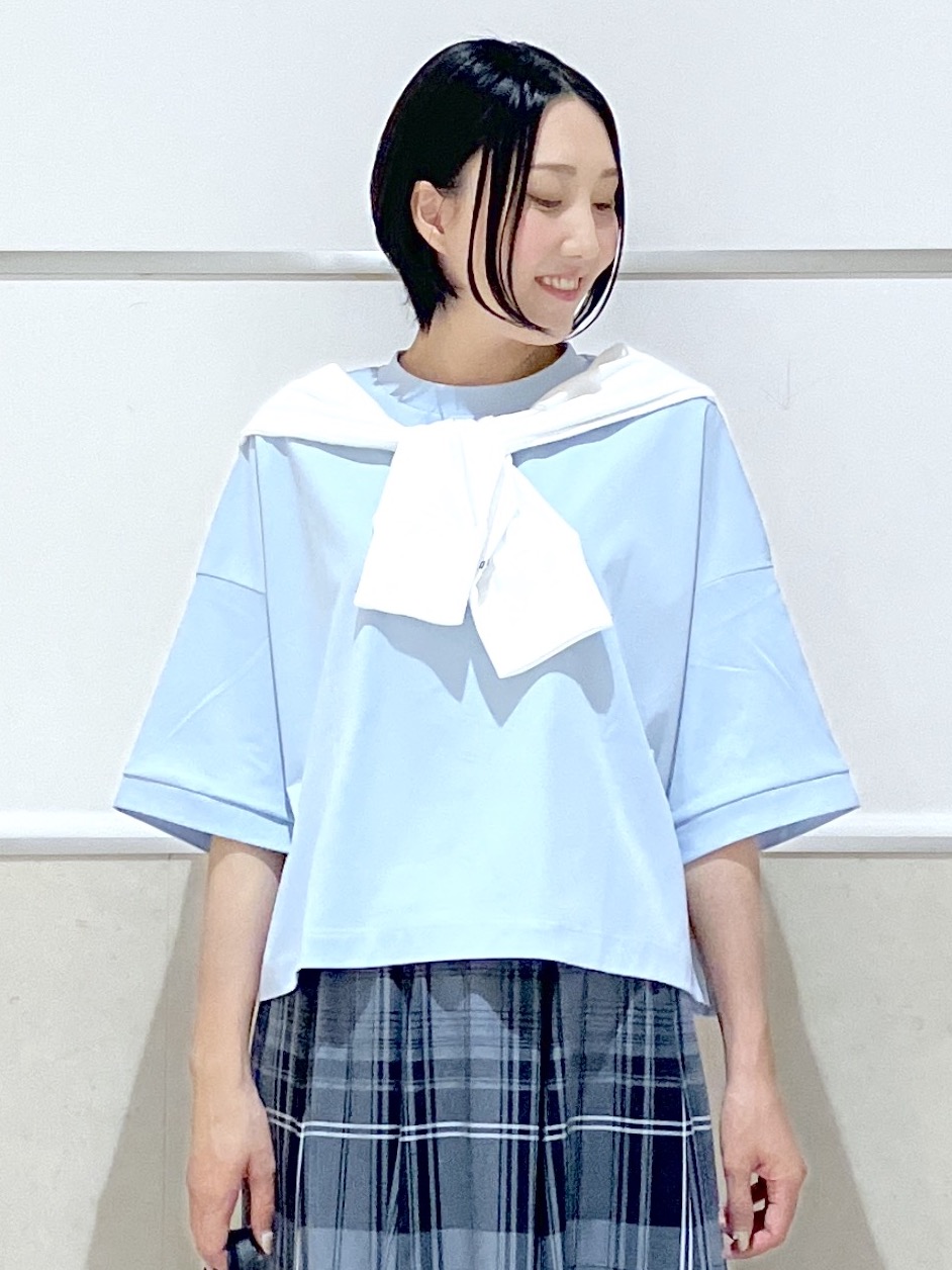 eriko さんの「Dessin｜【体型カバー】美光沢カットソーボクシーシルエット」を使ったコーディネート