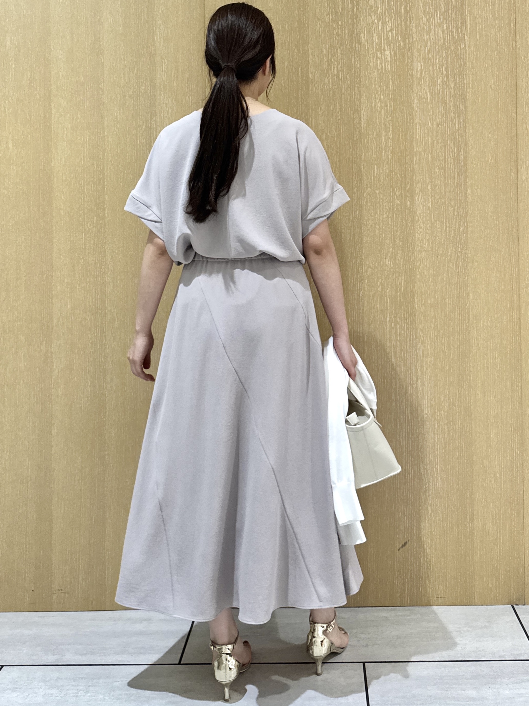 nanaさんの「UNTITLED｜【セットアップ可/UVカット/前後2WAY】リラクシーフレンチスリーブブラウス」を使ったコーディネート