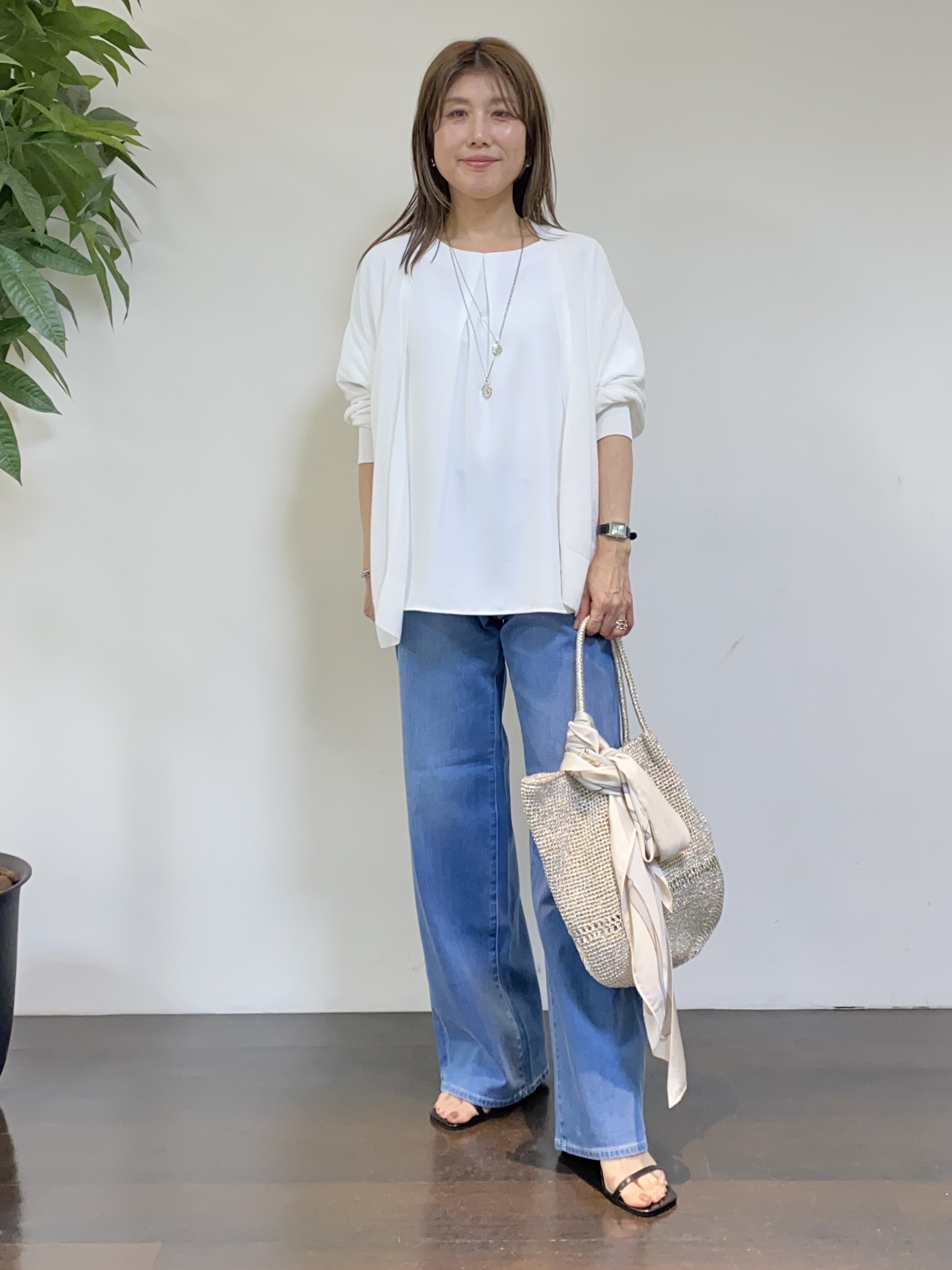 tomoさんの「UNTITLED｜【日除け・冷房対策に】コットンリネンカーディガン」を使ったコーディネート