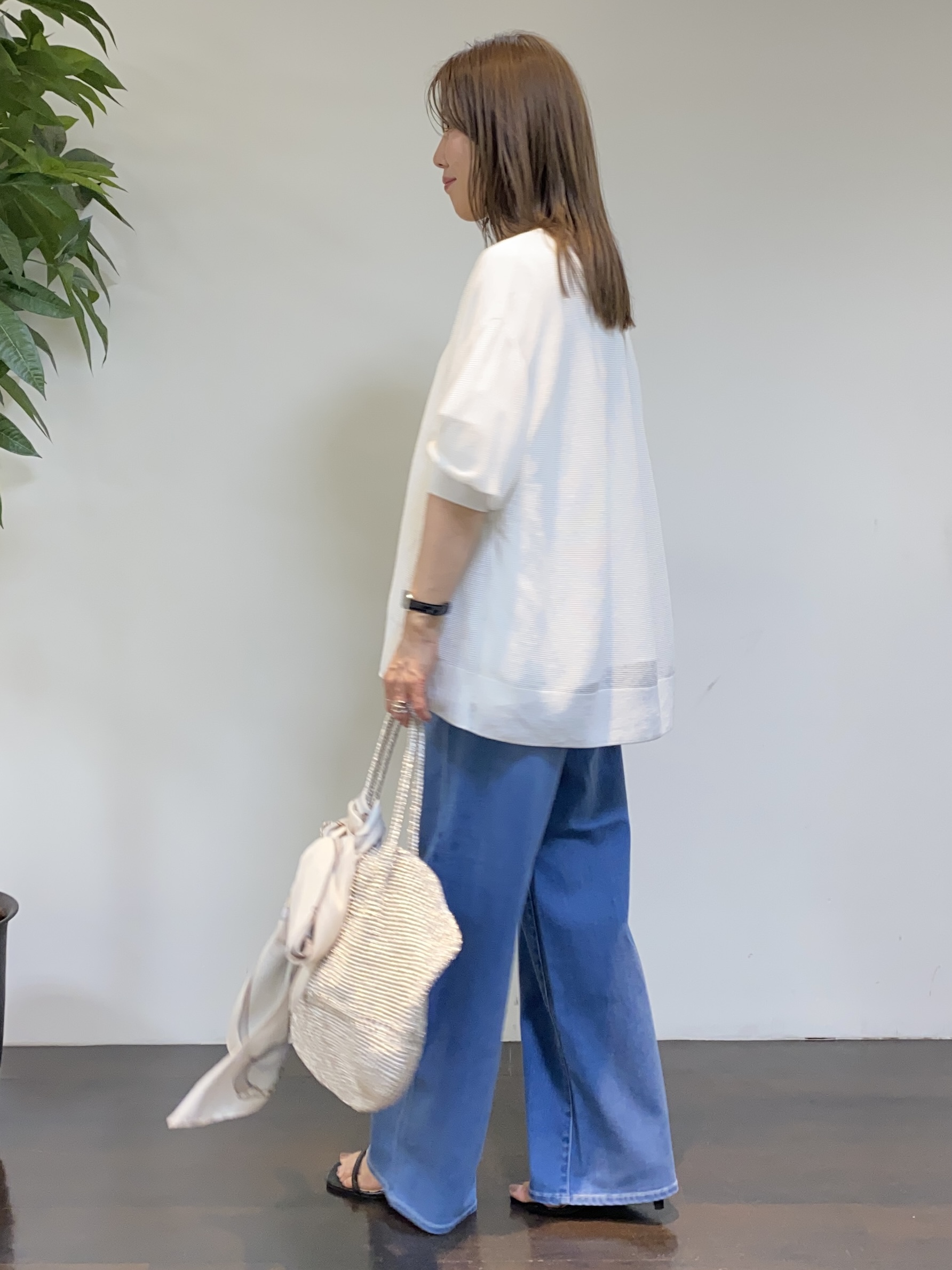 tomoさんの「UNTITLED｜【日除け・冷房対策に】コットンリネンカーディガン」を使ったコーディネート