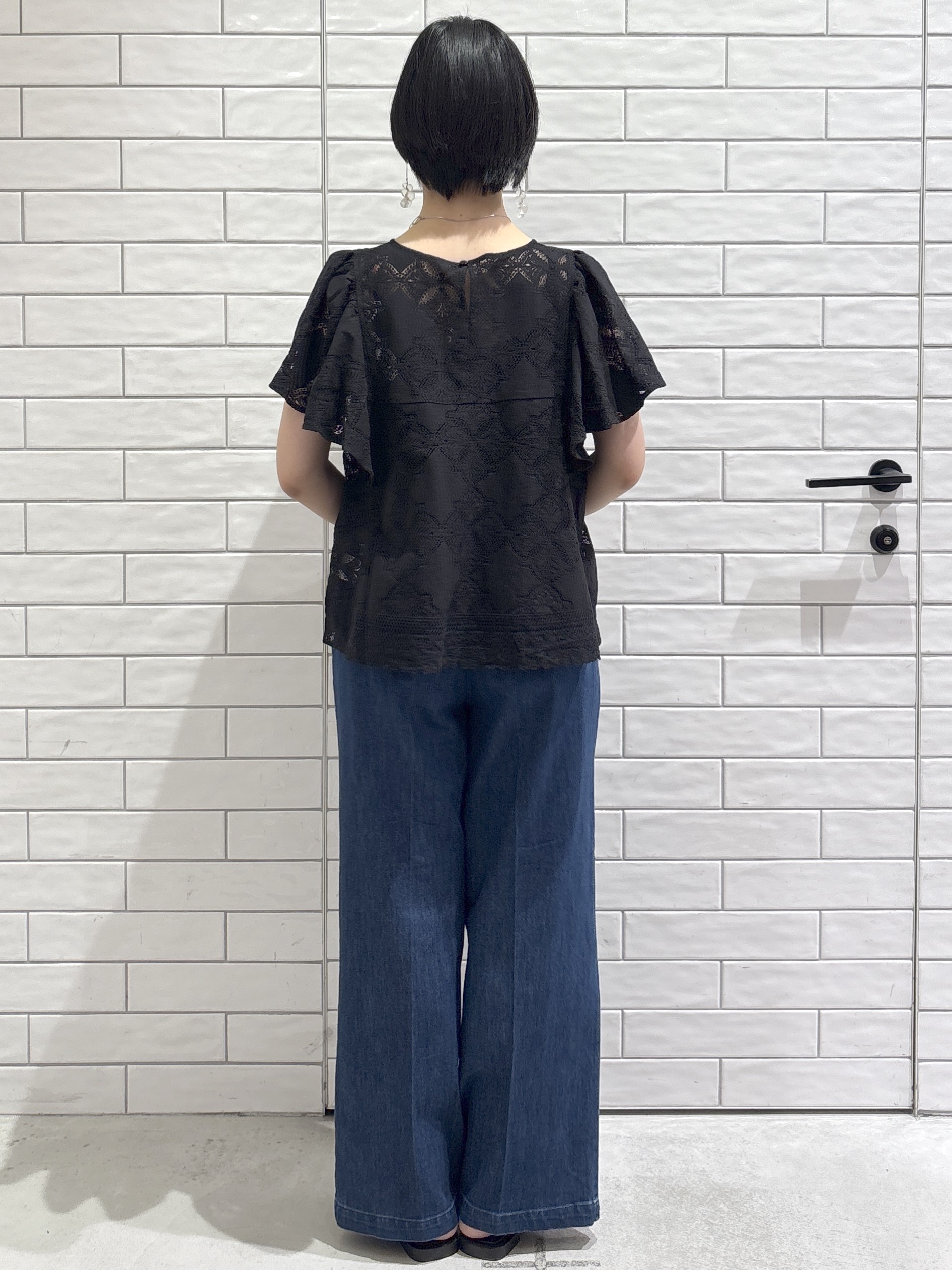 ayumiさんの「OPAQUE.CLIP｜レースフレアスリーブブラウス【洗濯機OK】」を使ったコーディネート