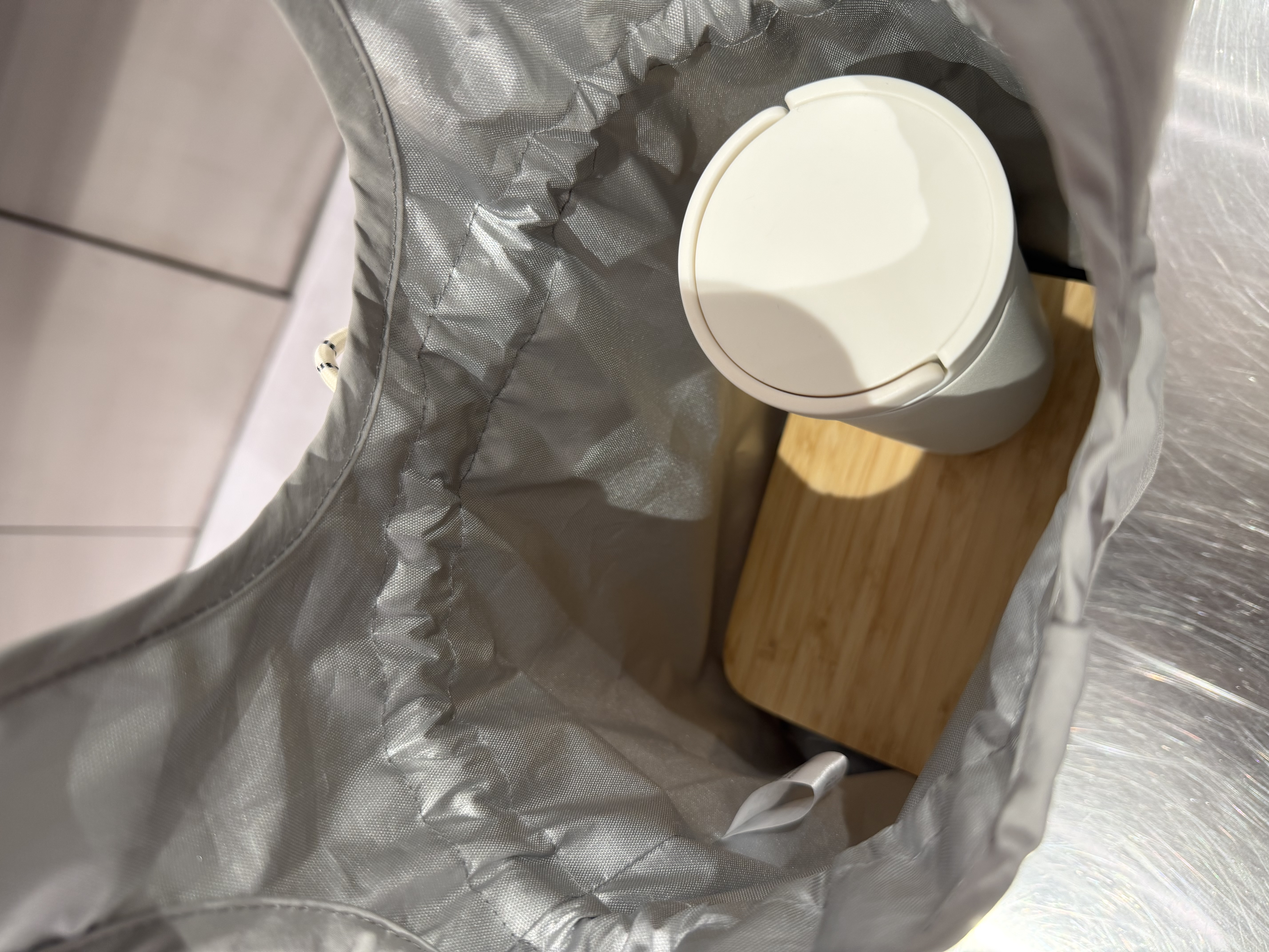 えびさんの「212 KITCHEN STORE｜ロープ巾着ランチバッグ BK ＜212Kオリジナル＞」を使ったコーディネート