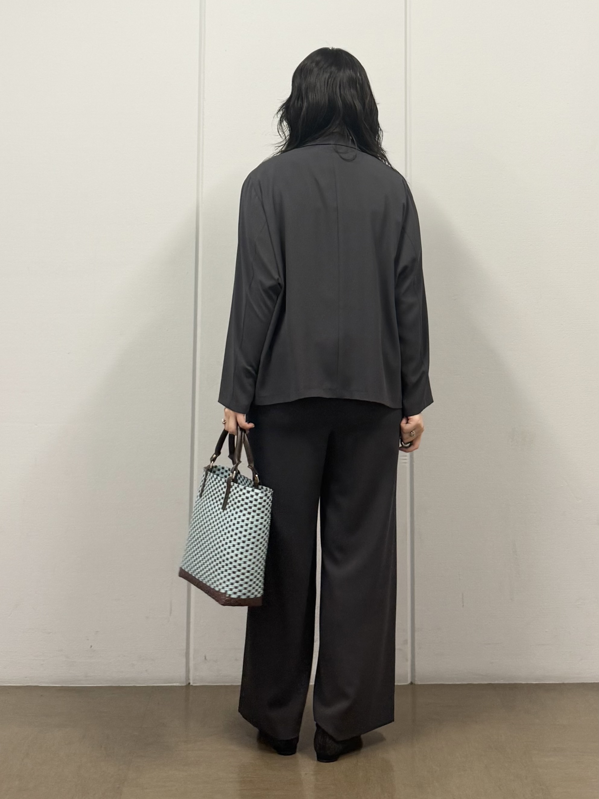 mizukiさんの「INDIVI｜【接触冷感／透湿／着る日傘】ドルマンダブルジャケット」を使ったコーディネート