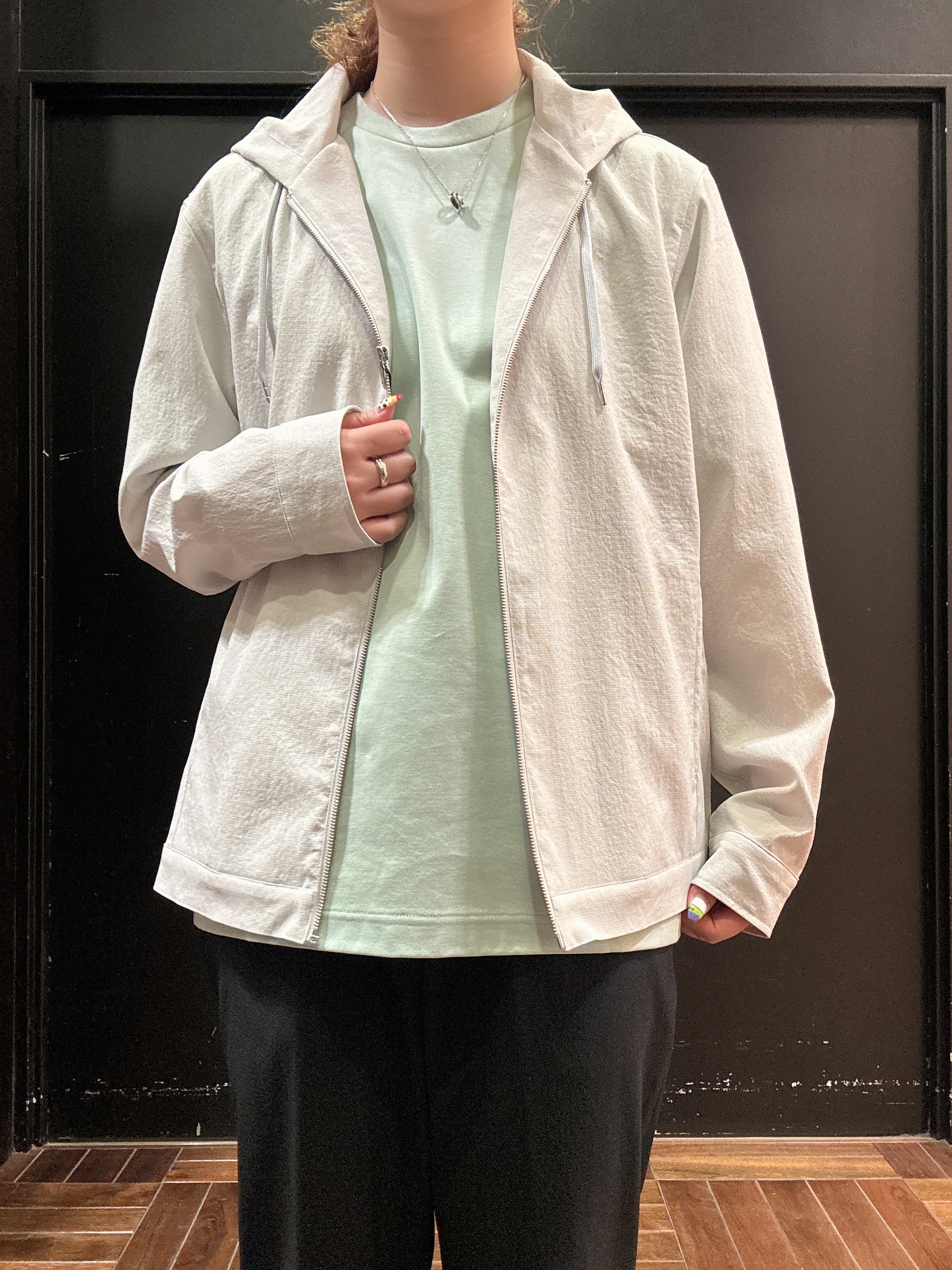 ヒナさんの「TAKEO KIKUCHI｜【撥水・洗える・シワになりにくい】 リランチェ（R） フードブルゾン」を使ったコーディネート
