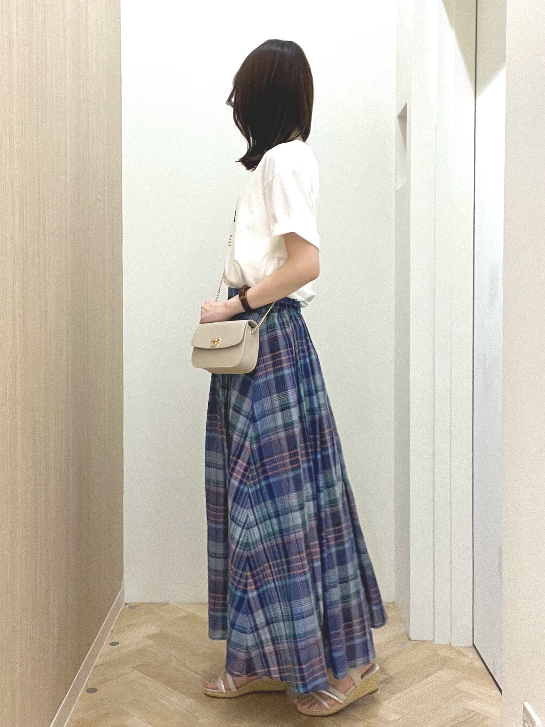  おまつさんの「grove｜【UVカット/接触冷感】プリントアソート5分袖Tシャツ」を使ったコーディネート