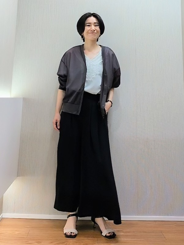 ミズタさんの「UNTITLED｜【7色展開/ゆったり/ショート丈】シアートリコットカーディガン」を使ったコーディネート