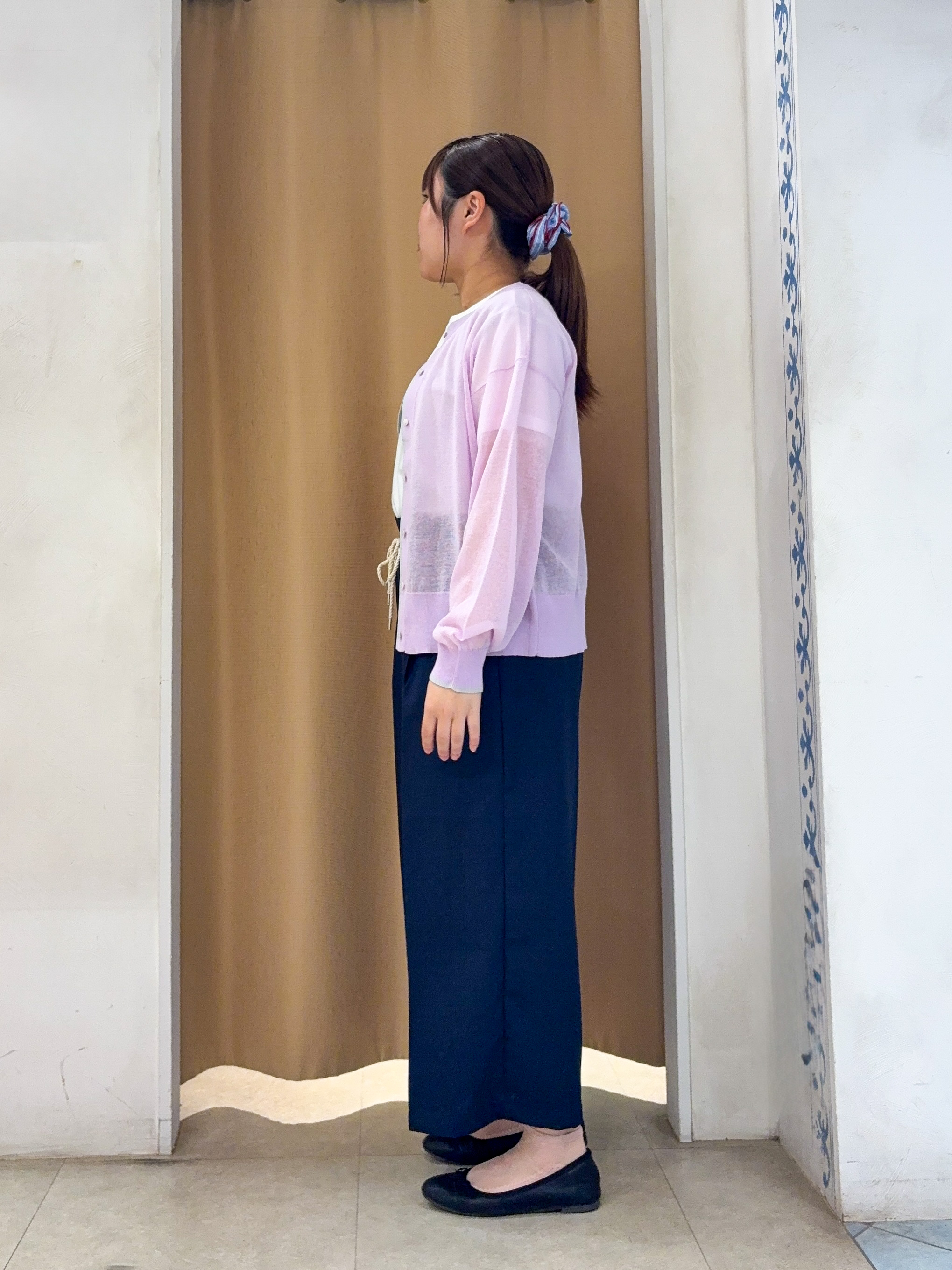 SO(R)Aさんの「SHOO･LA･RUE｜【S-LL/洗濯機可】冷房、日焼け対策に 配色シアーカーディガン」を使ったコーディネート