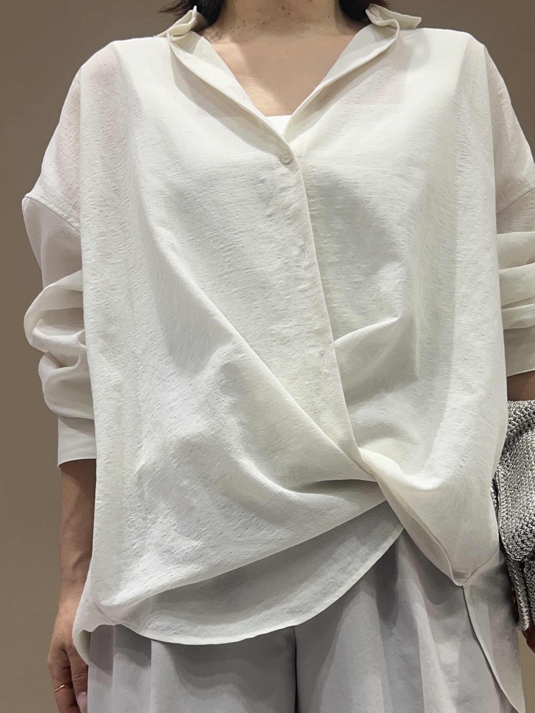 fukuさんの「UNTITLED｜◆【2WAY/マシンウォッシャブル】カシュクールデザインシャツ」を使ったコーディネート