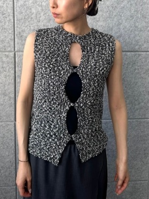designer yukaさんの「CODE A｜cloudy open back tank」を使ったコーディネート