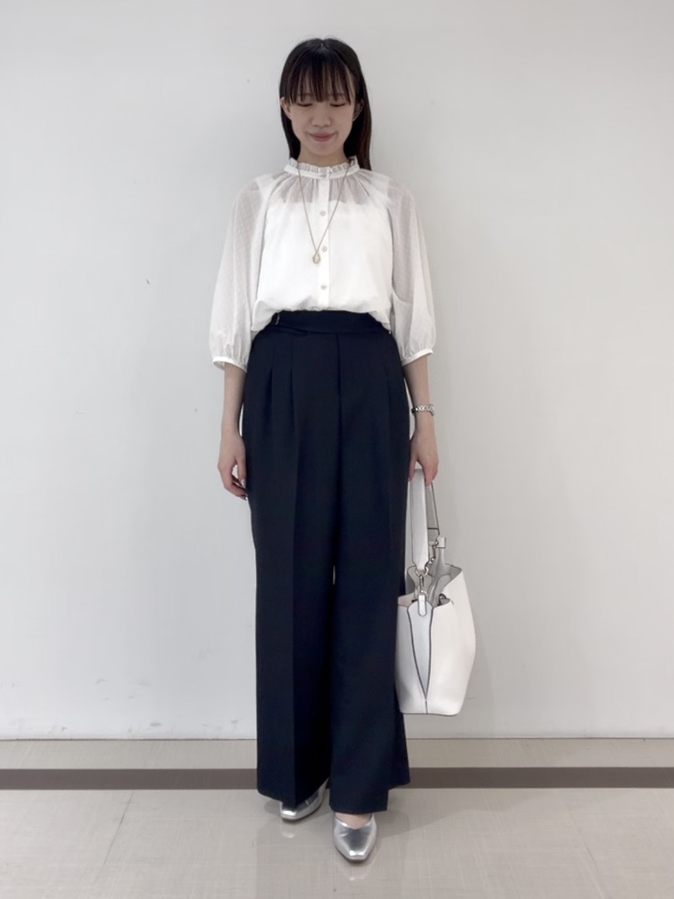 yukaさんの「Reflect｜プチハイネック フリルデザインブラウス」を使ったコーディネート